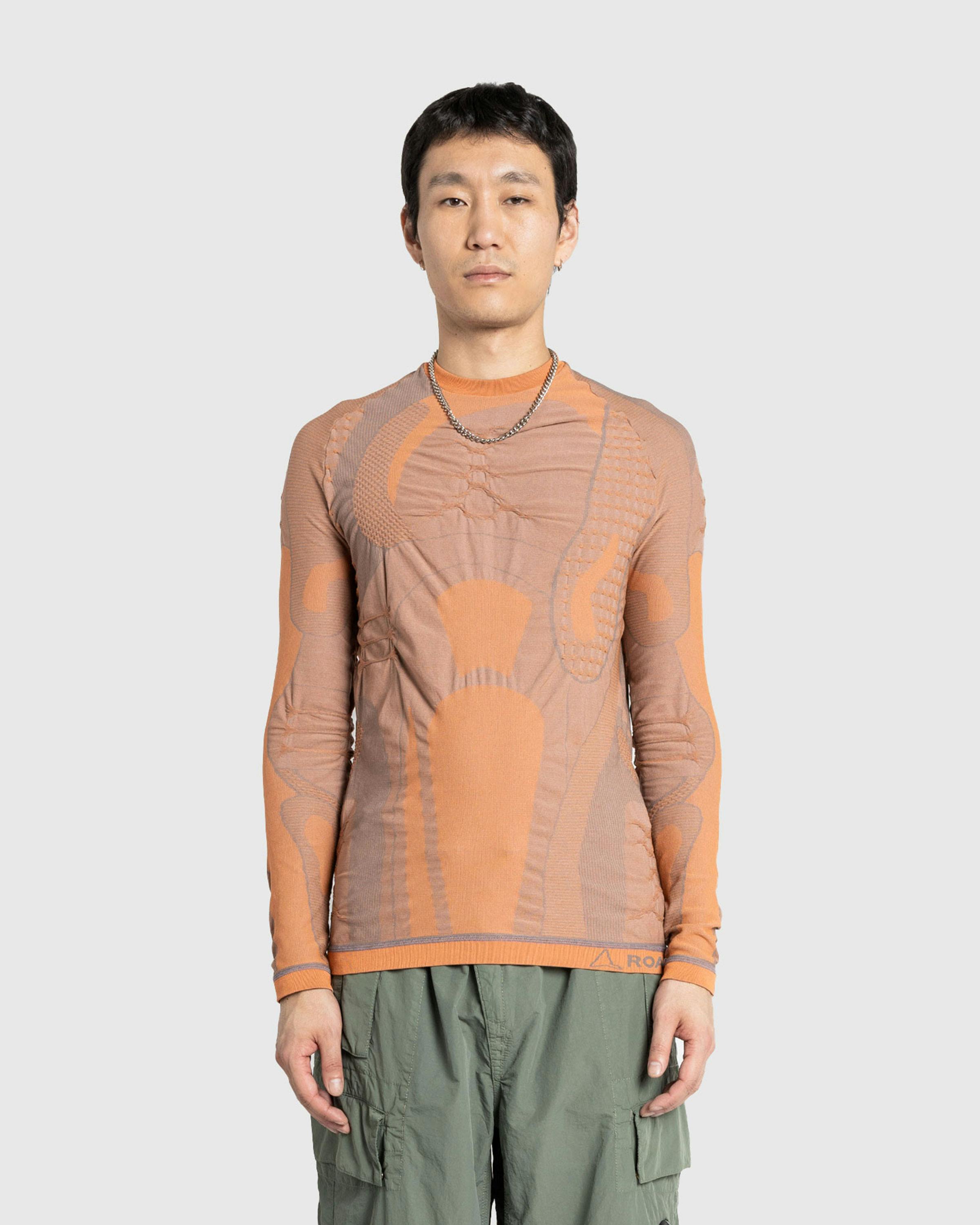 ROA – Seamless Crewneck Orange - Longsleeves - Image 2