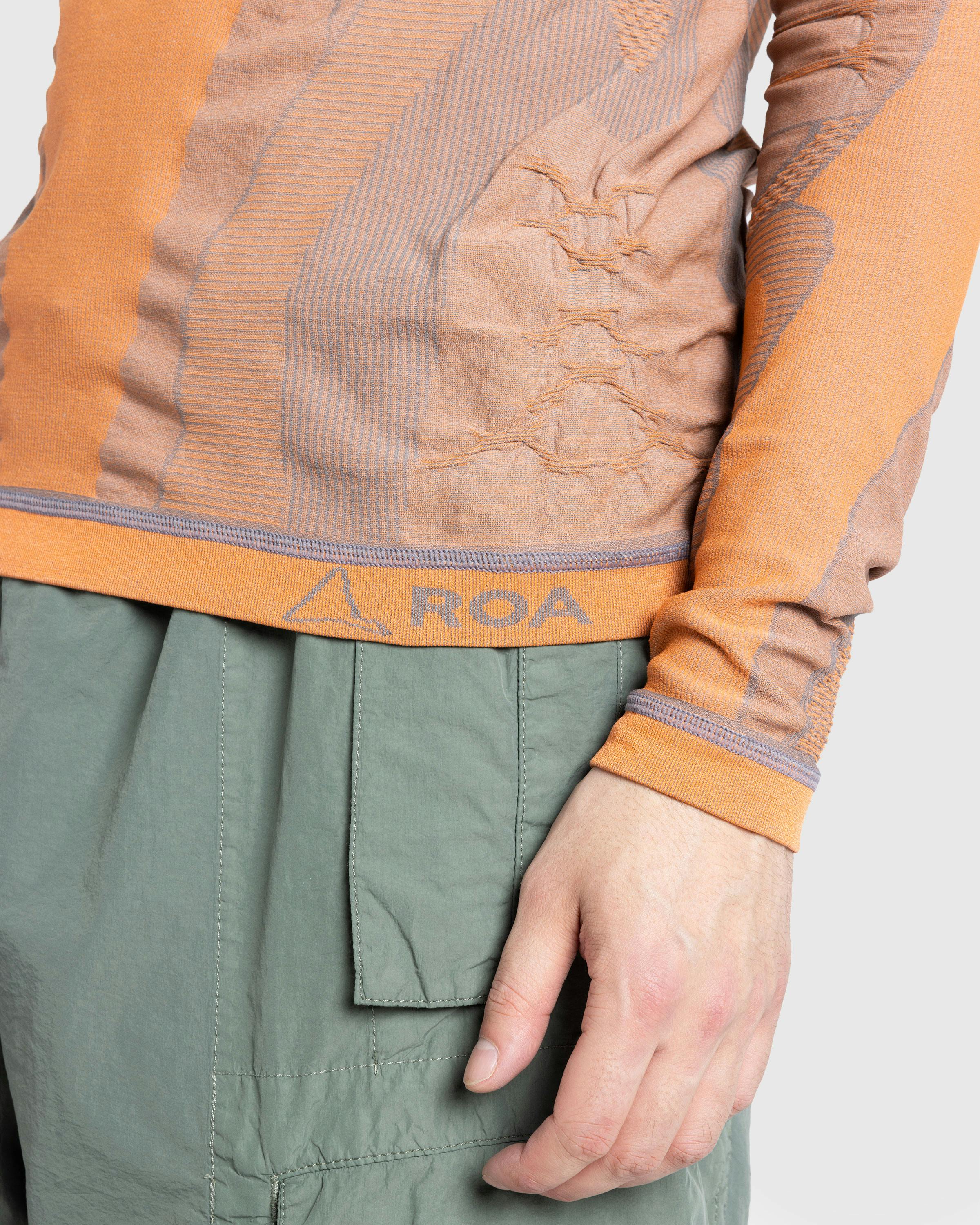 ROA – Seamless Crewneck Orange - Longsleeves - Image 5