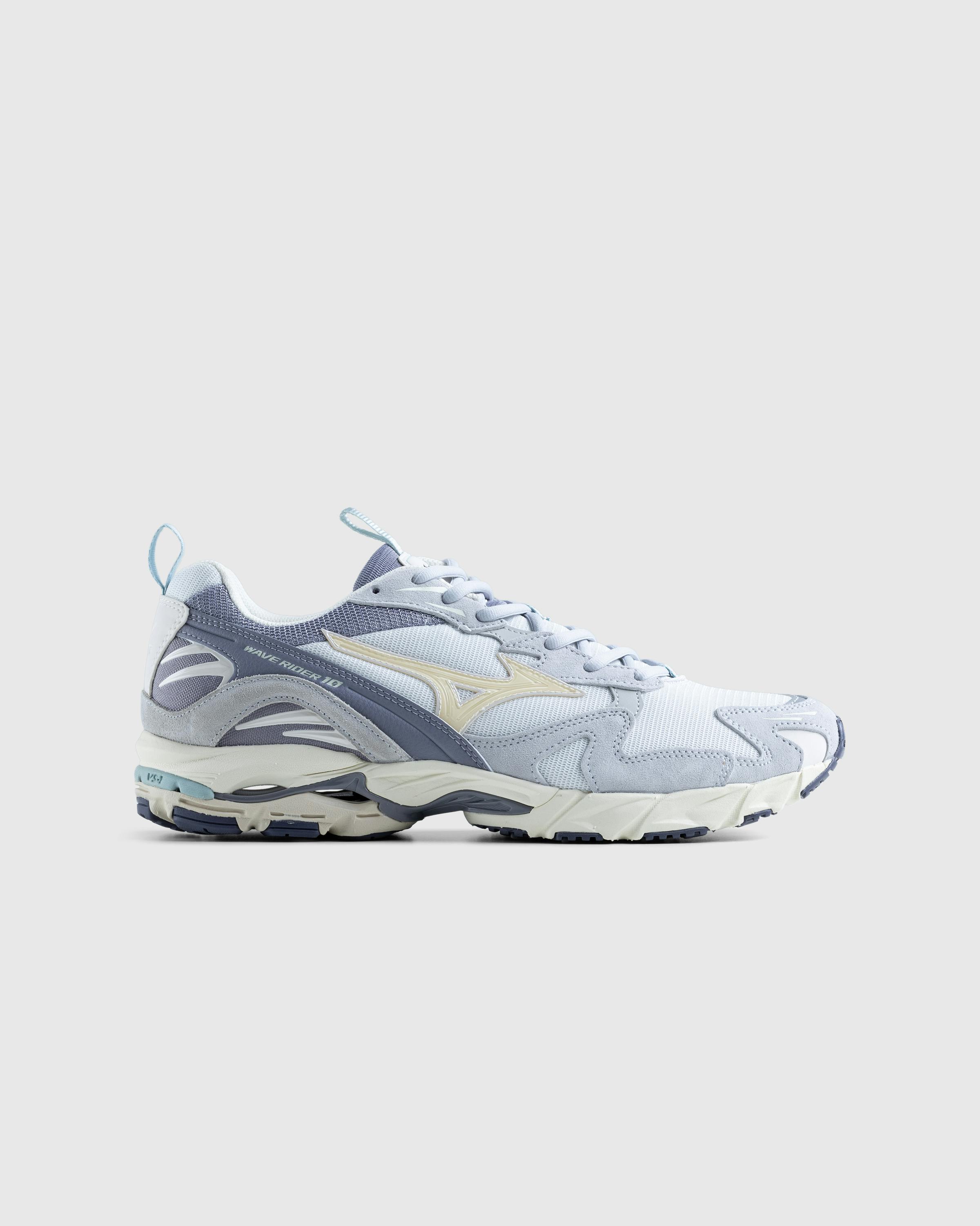 Mizuno – Wave Rider 10 Premium Arctic Ice/Pristine/Nimbus Cloud - Low Top Sneakers - Beige - Image 1