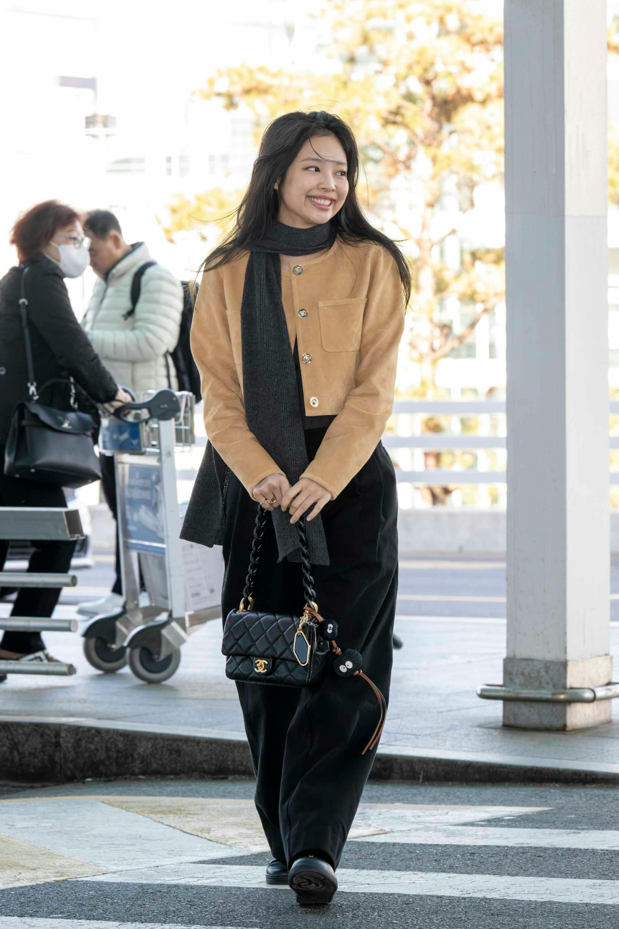 Jennie Kim wears Chanel in Korea's Incheon airport