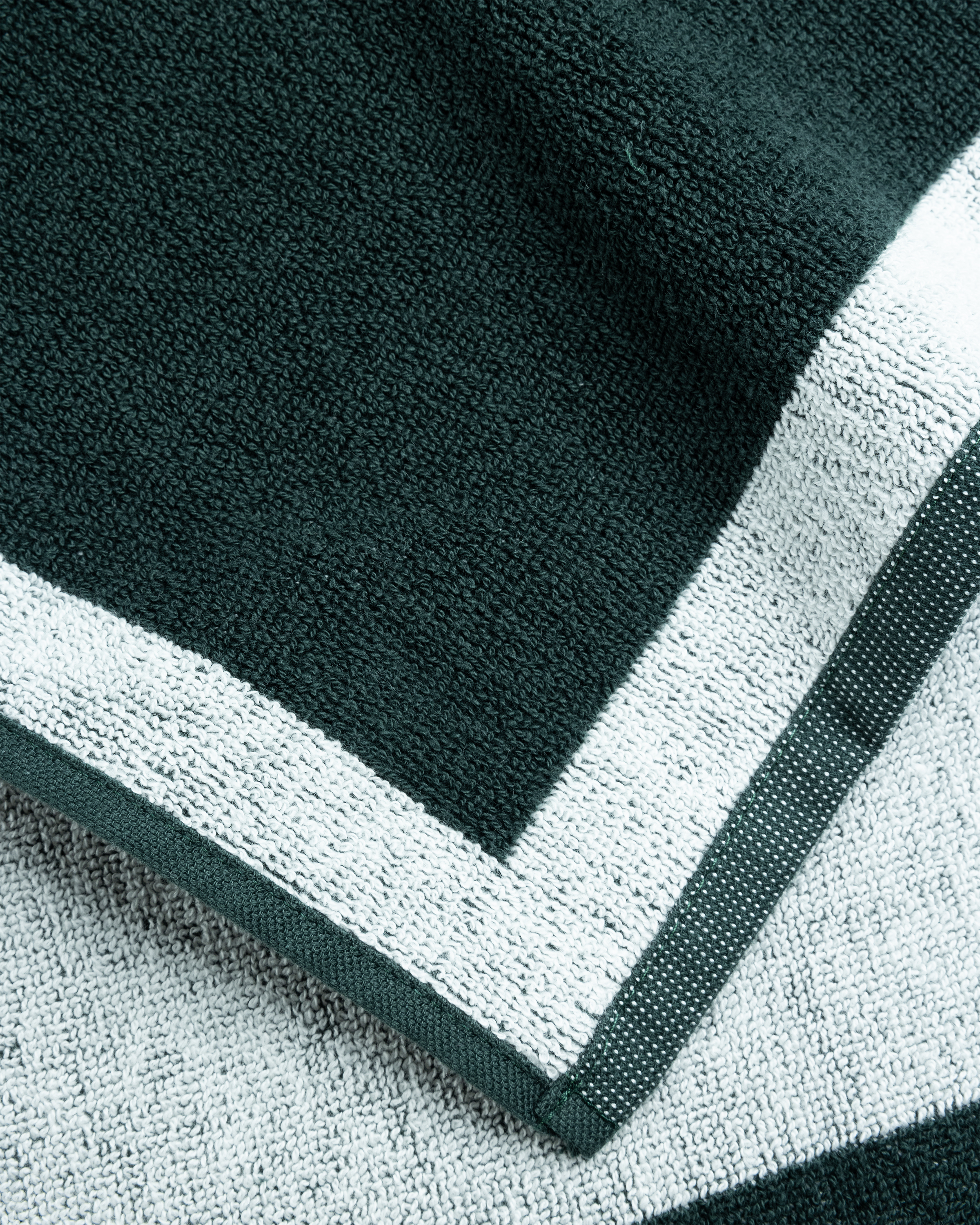 Lacoste x Highsnobiety – Not In Paris Towel Green - Towels - Green - Image 4