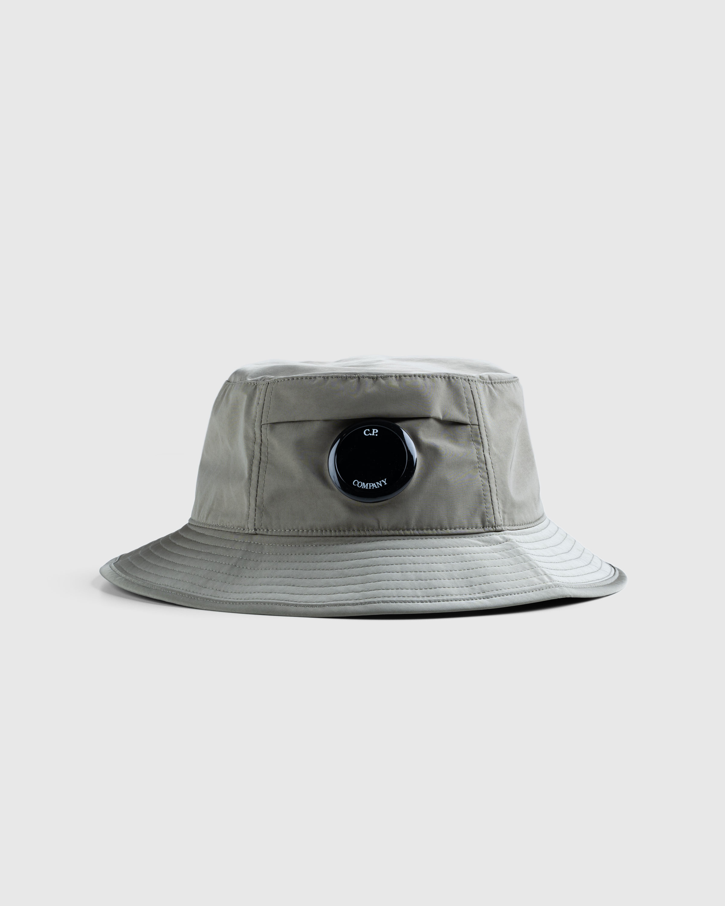 C.P. Company – Chrome-R Bucket Hat Walnut - Bucket Hats - Brown - Image 1