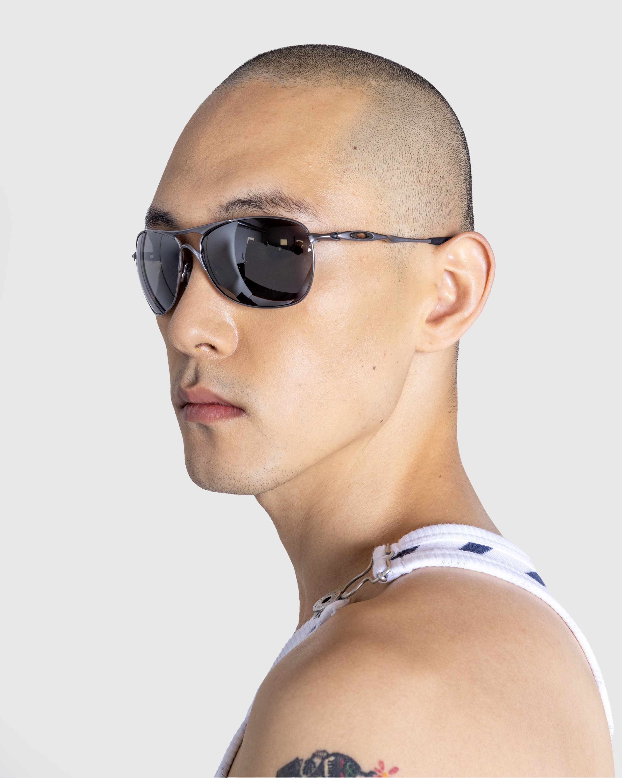 Oakley – Crosshair Lead Prizm Black Polarized - Sunglasses - Grey - Image 2