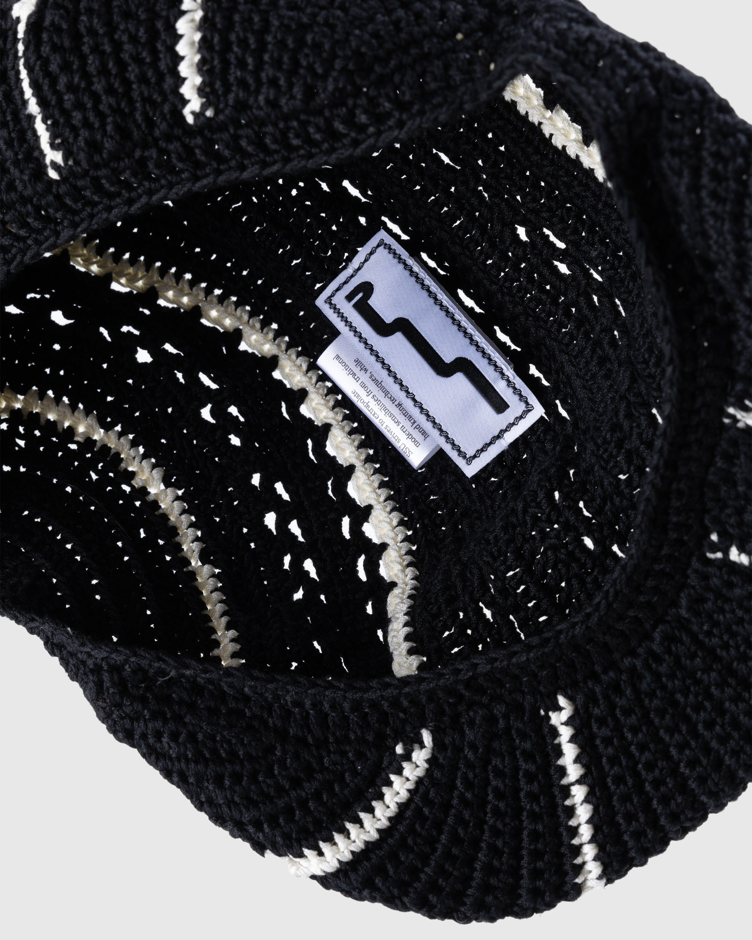 SSU – Crochet Flat Hat Black/Chalk - Flat Caps - Black - Image 6