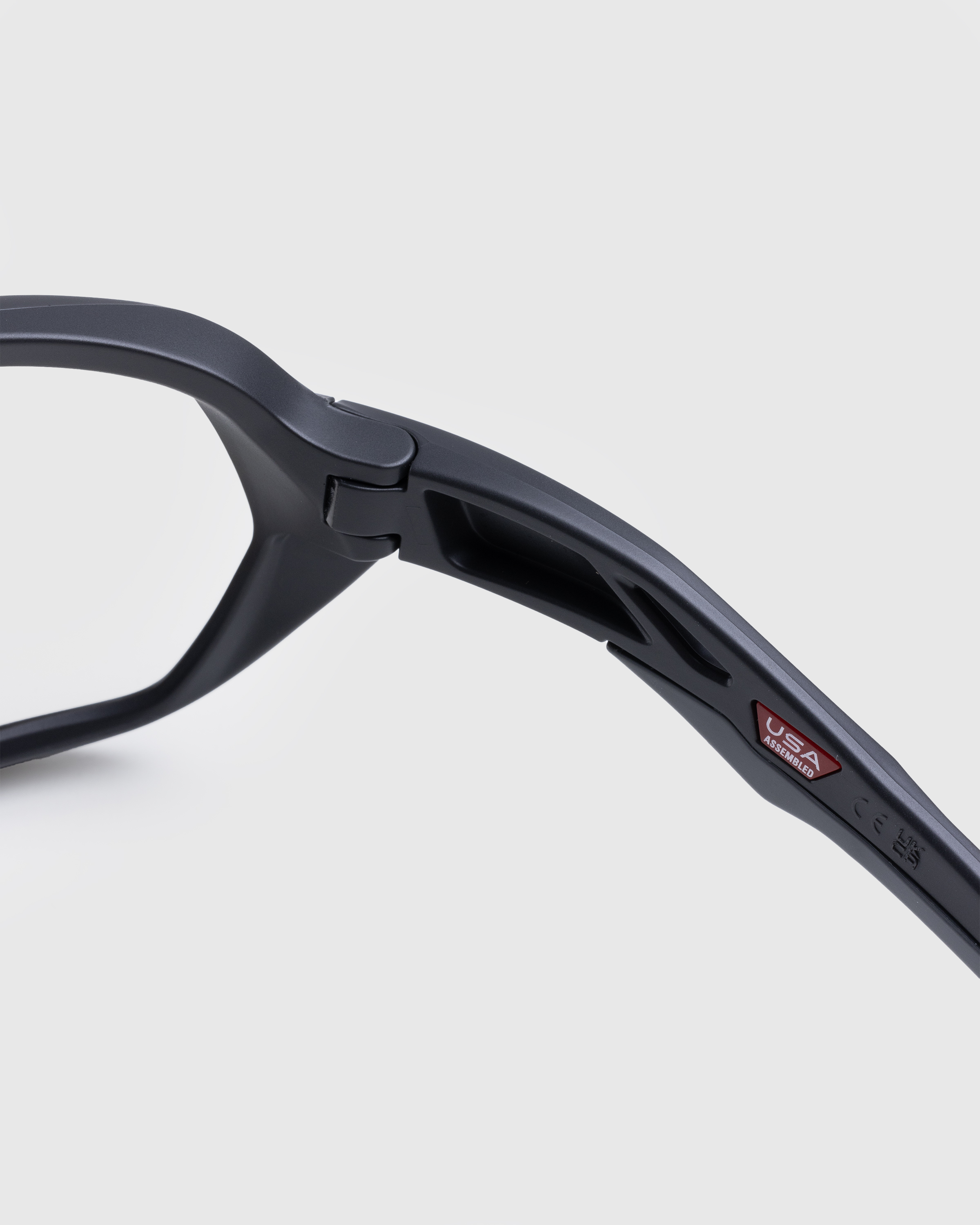 Oakley – Plazma Matte Carbon Photochromic - Sunglasses - Grey - Image 3