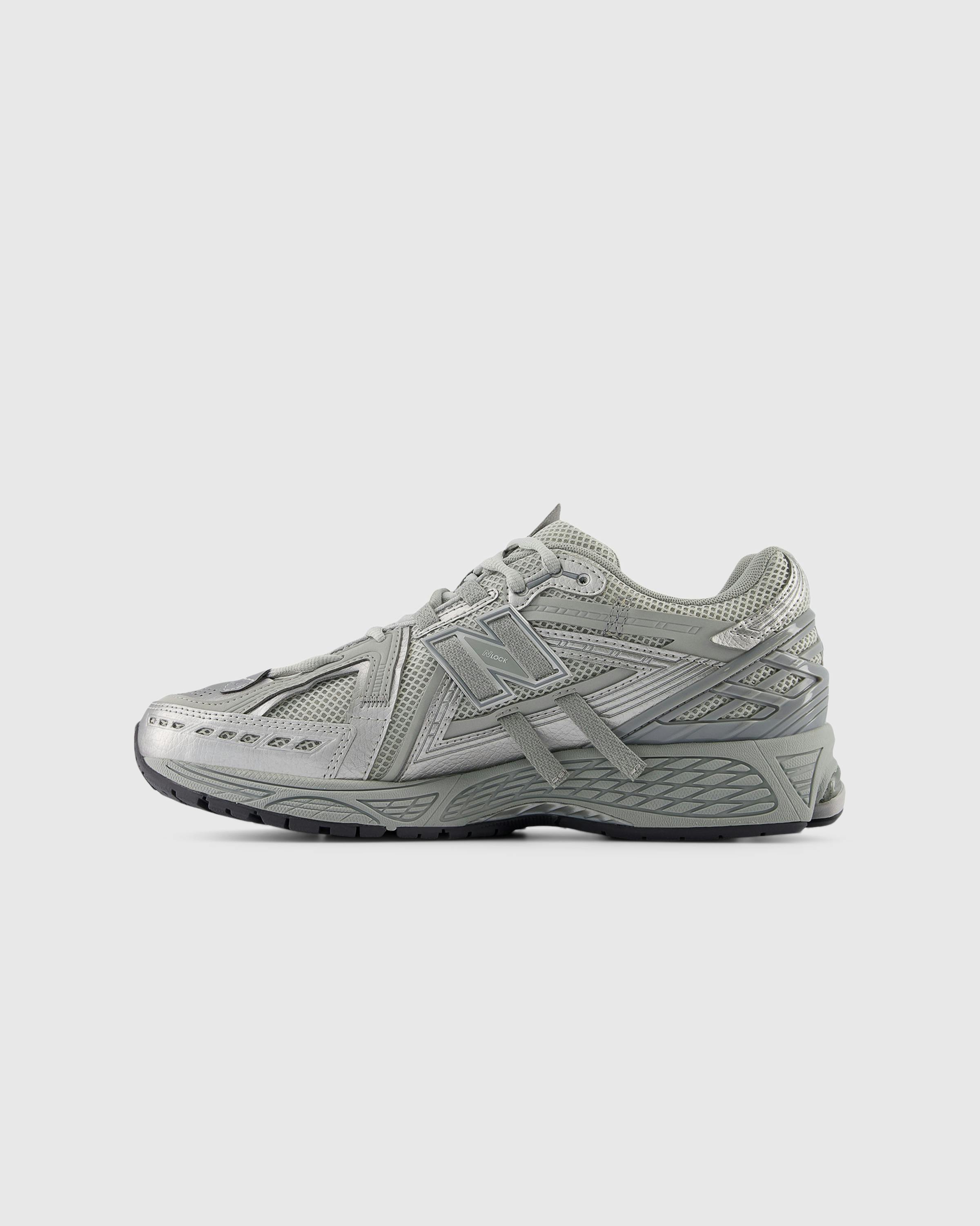 New Balance – 1906A Concrete - Low Top Sneakers - Grey - Image 2