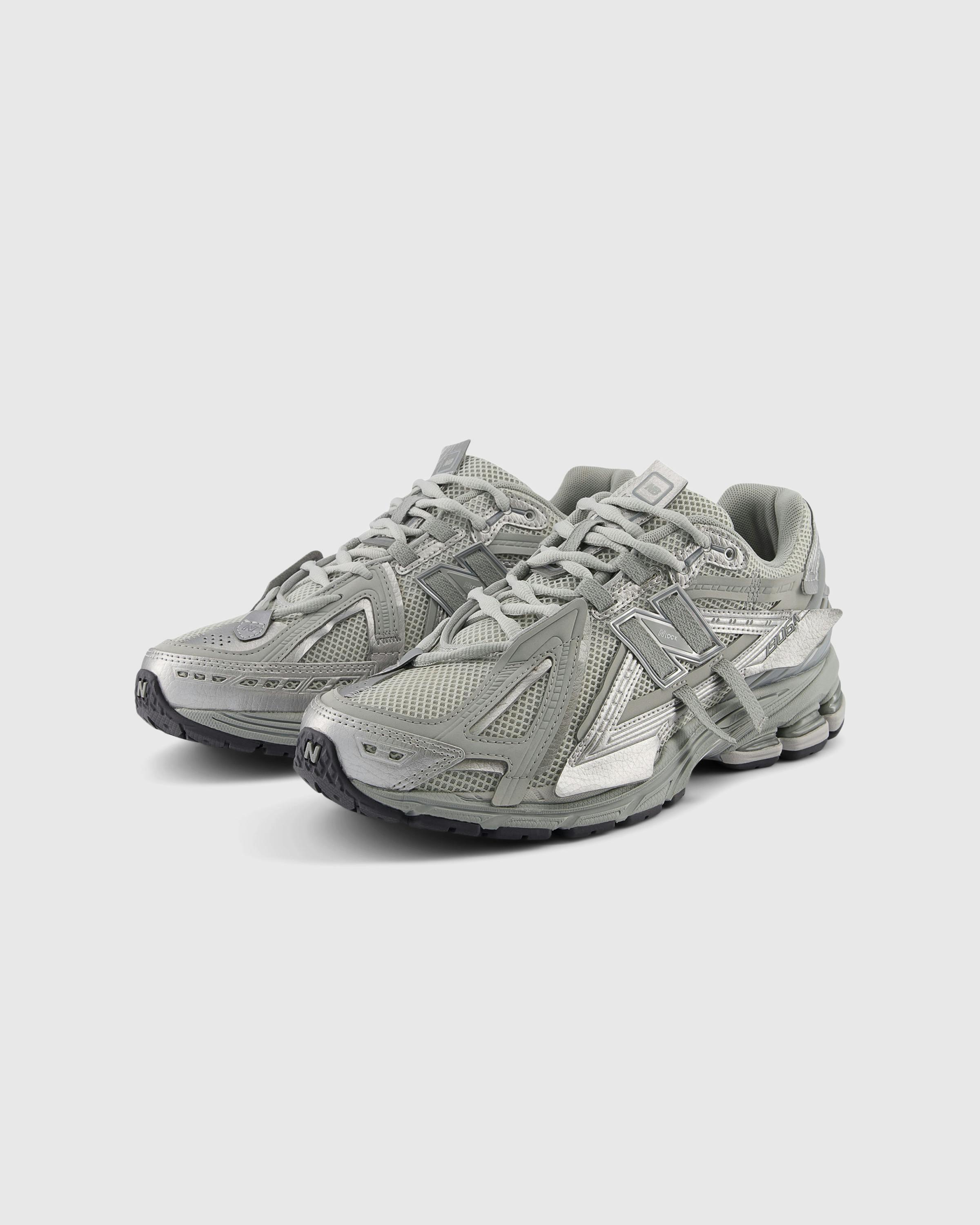 New Balance – 1906A Concrete - Low Top Sneakers - Grey - Image 3