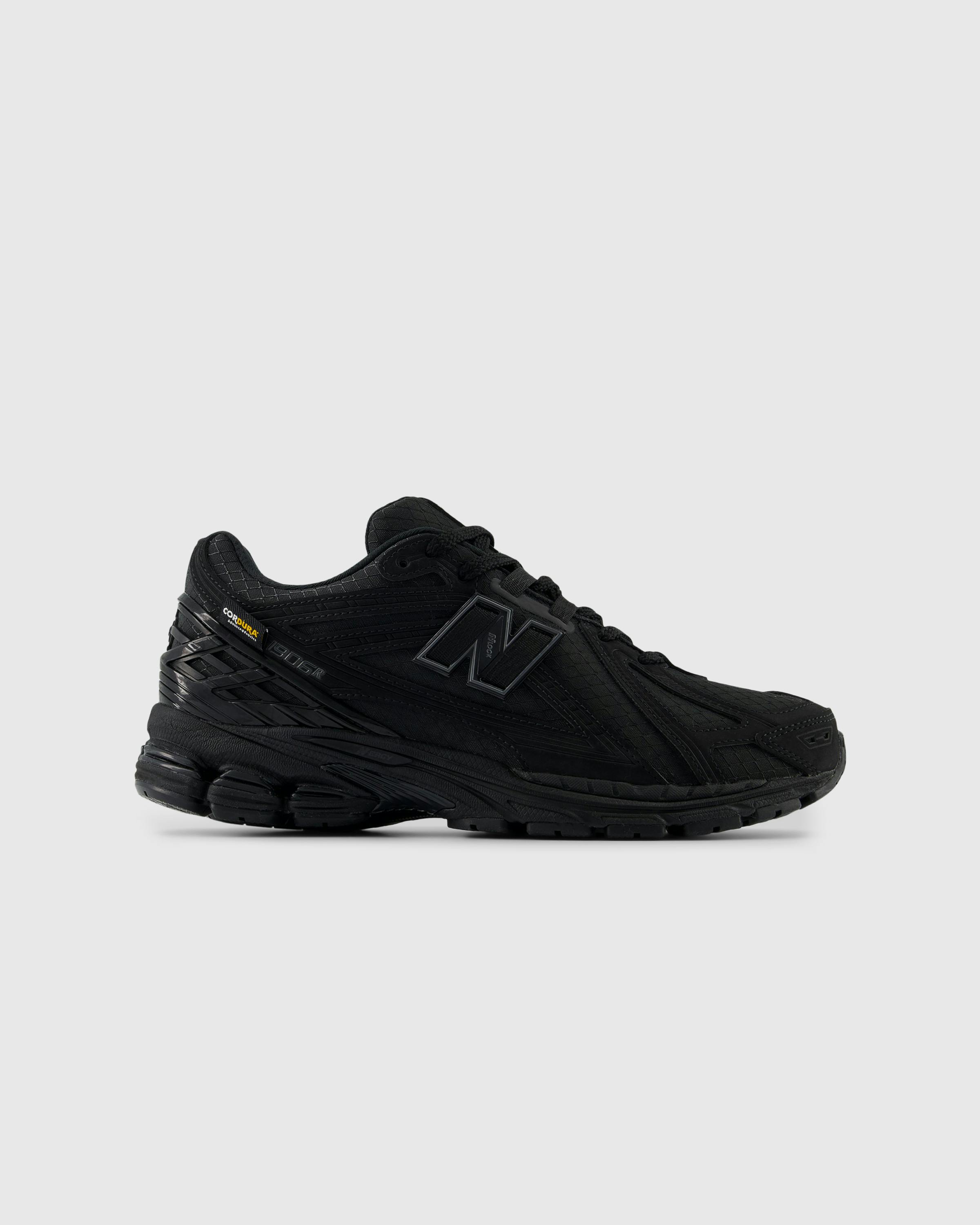 New Balance 1906R Black Size US 40