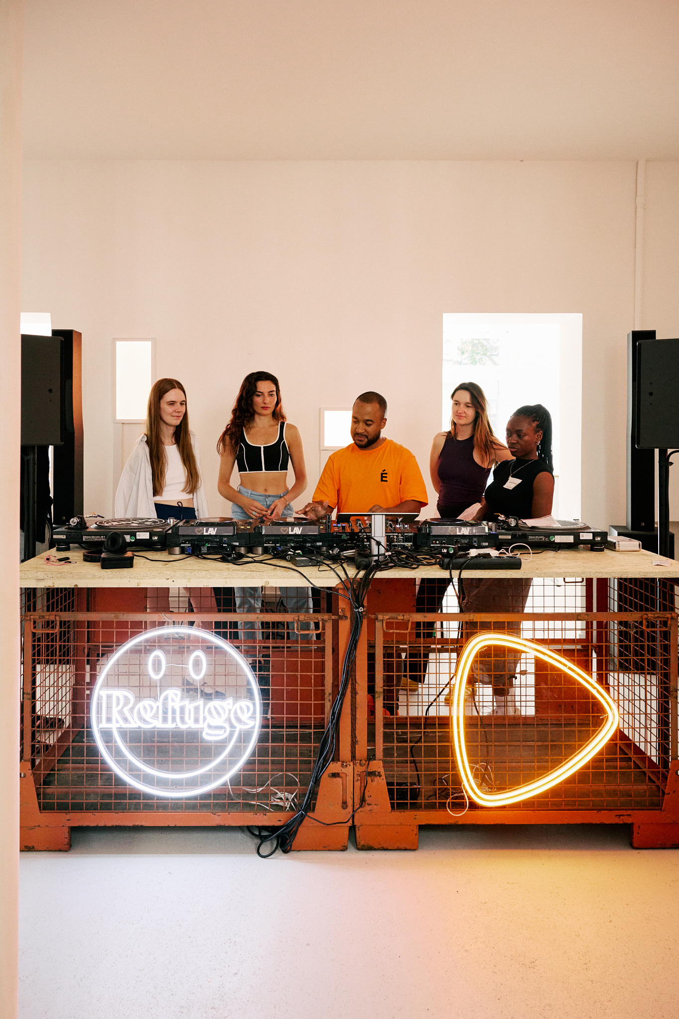 5 DJs stand behind Refuge x Zalando branded decks