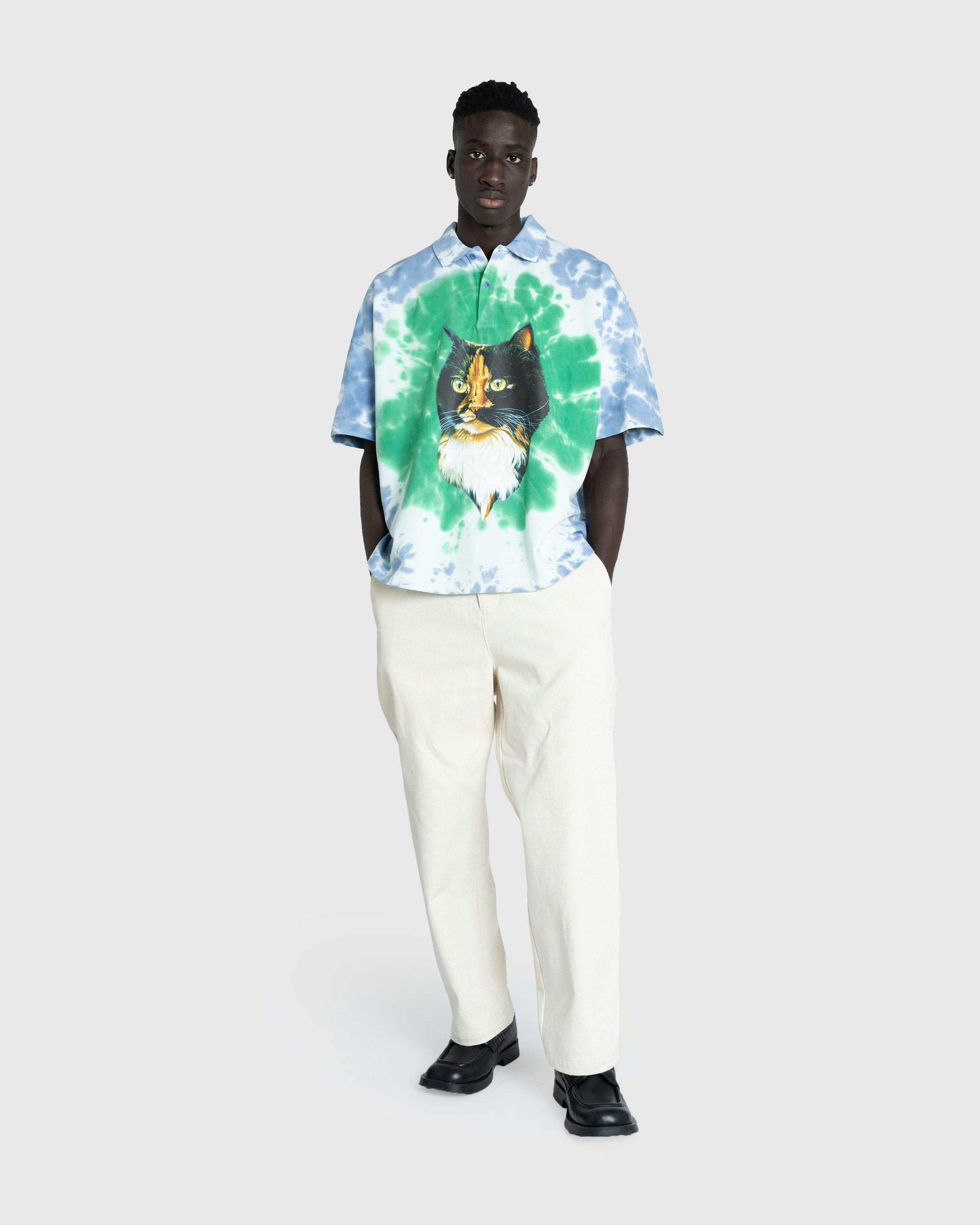 J.W. Anderson – Cat Print Tie Dye Polo Shirt Bright Blue/Bright Olive - Polos - Multi - Image 3