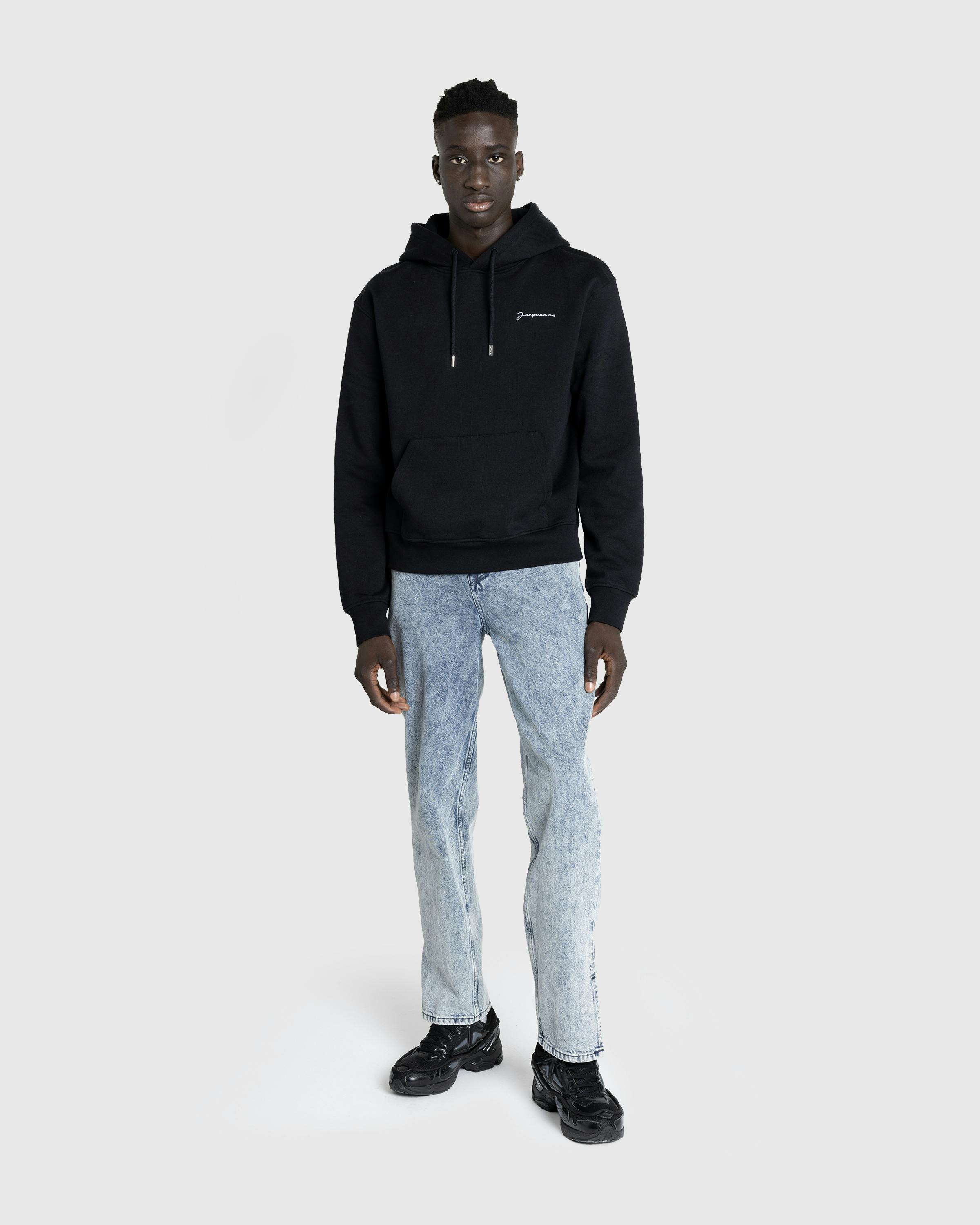 JACQUEMUS – Le Sweatshirt Brodé Black - Hoodies - Black - Image 3