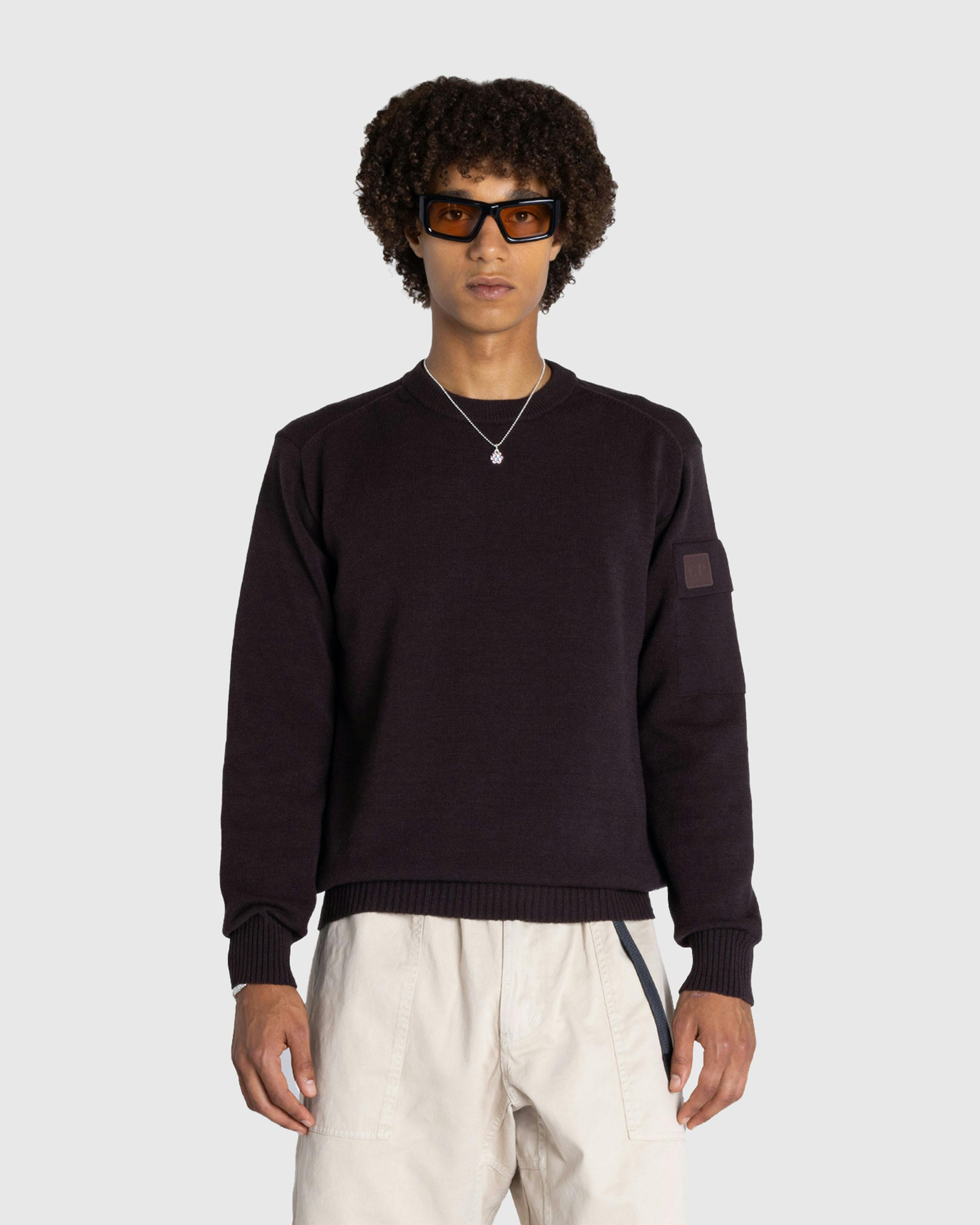 C.P. Company – Metropolis Series Extra Fine Merino Wool Crewneck Knit Rum Baisin - Crewnecks - Brown - Image 2