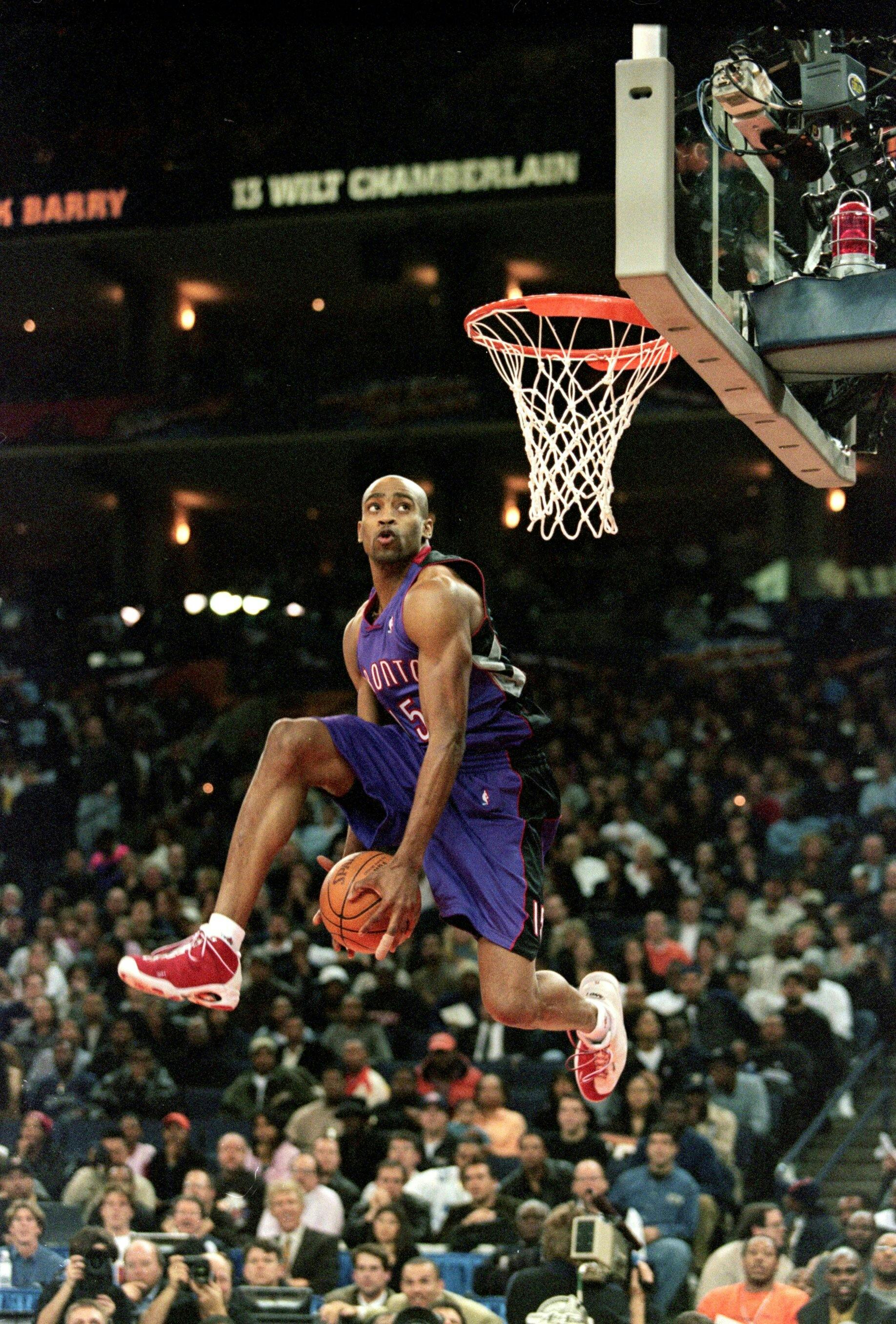 Vince Carter Slam Dunk 2000 Contest and AND1 Shoes