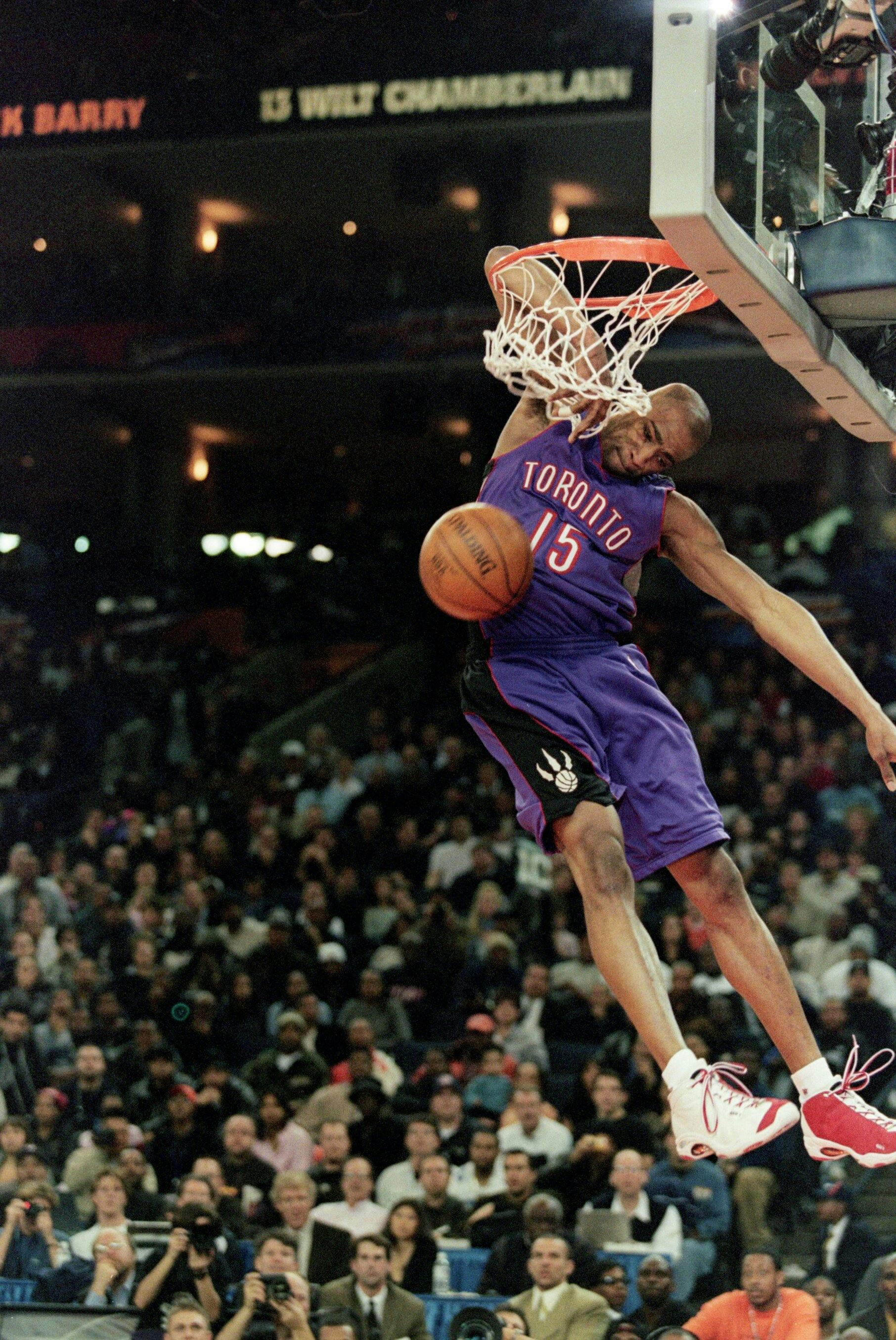 Vince Carter Slam Dunk 2000 Contest and AND1 Shoes