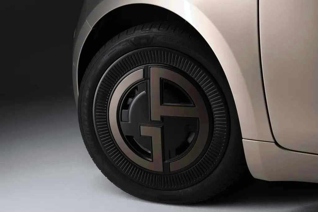 Armani & Fiat's 500 electric car collab in grey