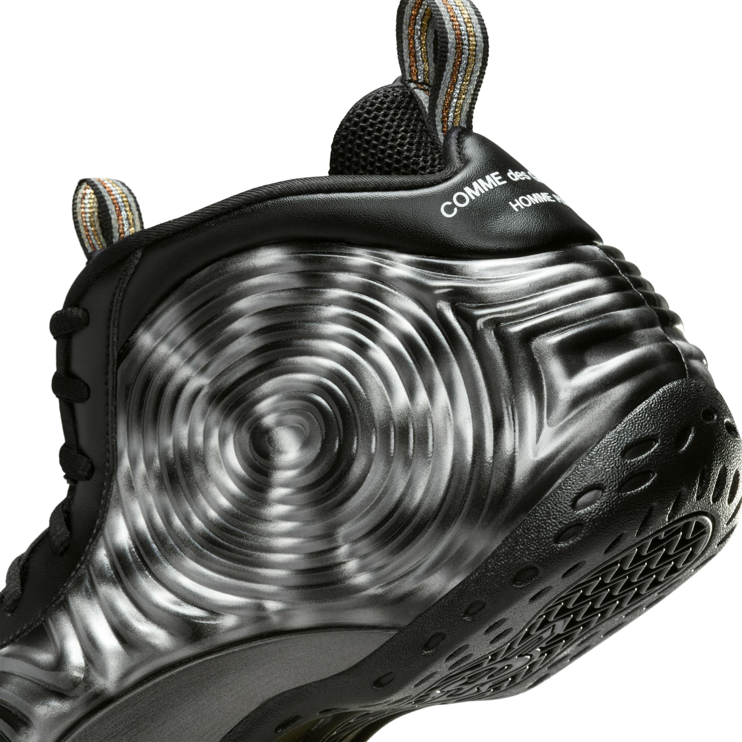 comme des garcons nike foamposite sneakers 2024