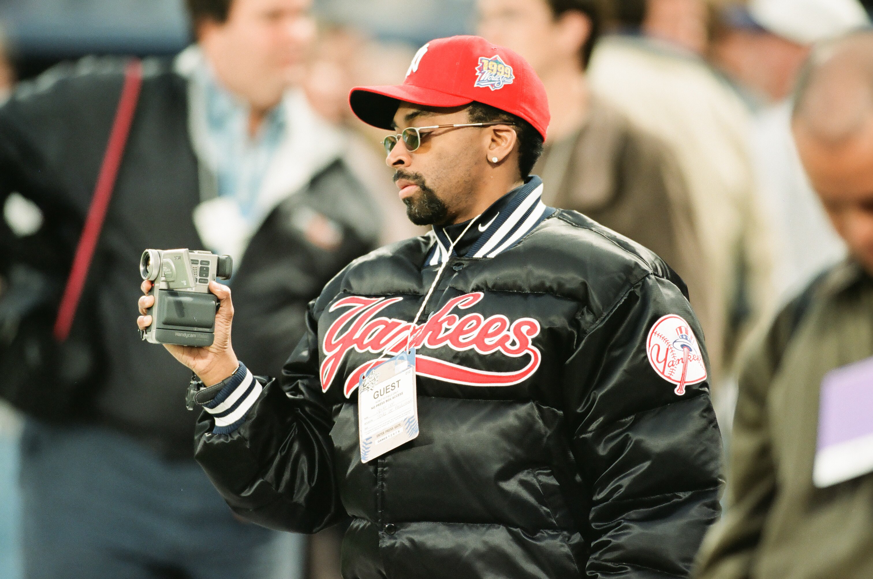 ATLANTA, GA - OCTOBER 23: Spike Lee prior to Game One of the World Series between the Atlanta Braves and the New York Yankees on October 23, 1999 at Turner Field in Atlanta, Georgia. (Photo by Sporting News via Getty Images via Getty Images)