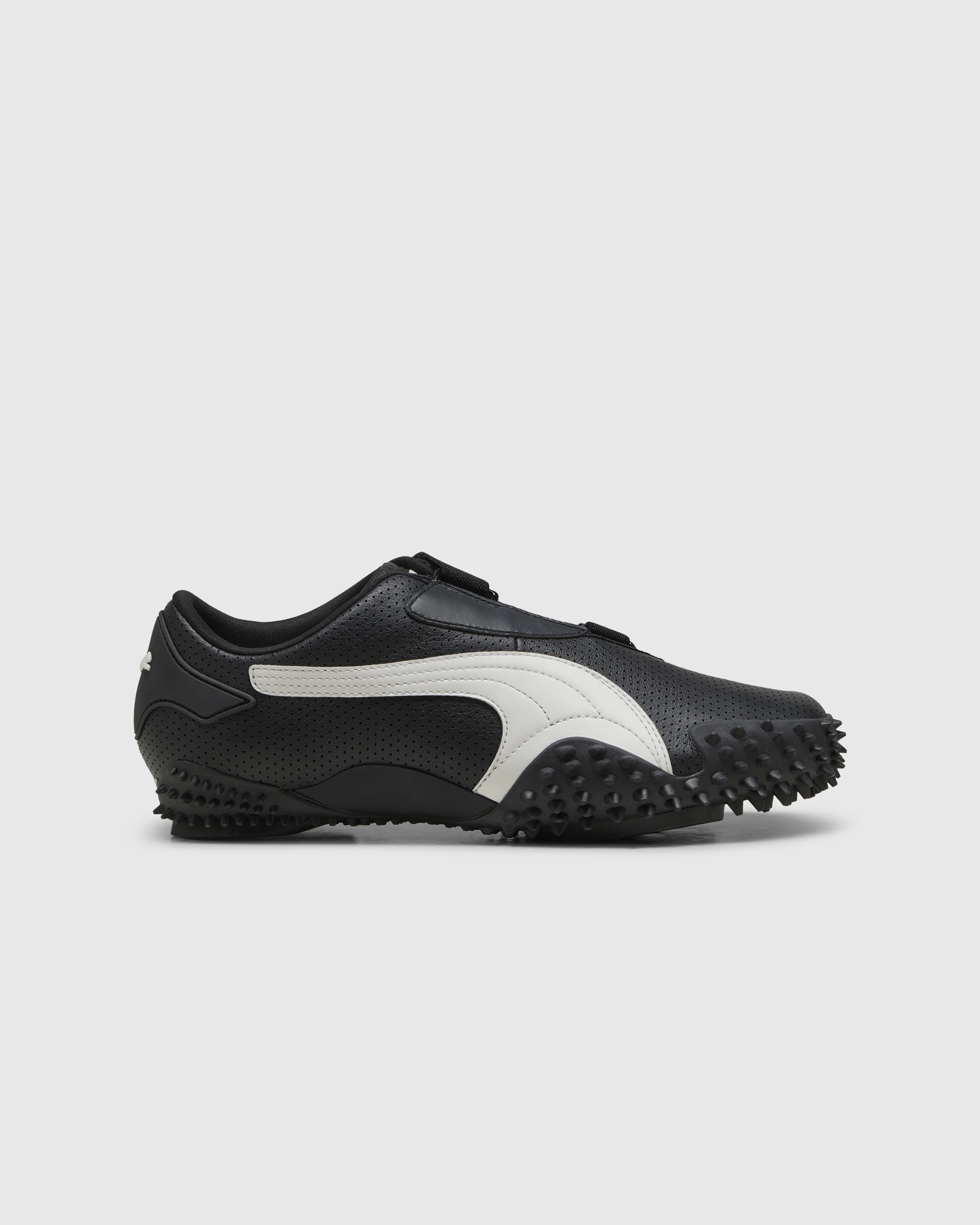 Puma – Mostro Perf PUMA Black/PUMA White - Low Top Sneakers - Black - Image 1