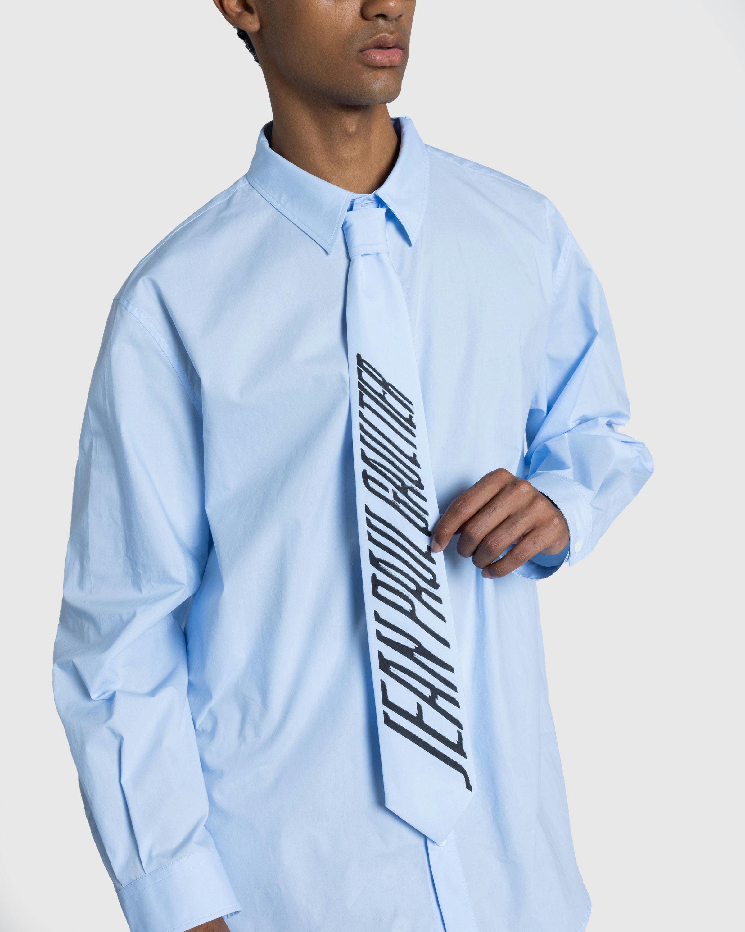 Jean Paul Gaultier – Cotton Poplin Shirt With Printed Tie Baby Blue/Black - Longsleeve Shirts - Blue - Image 5