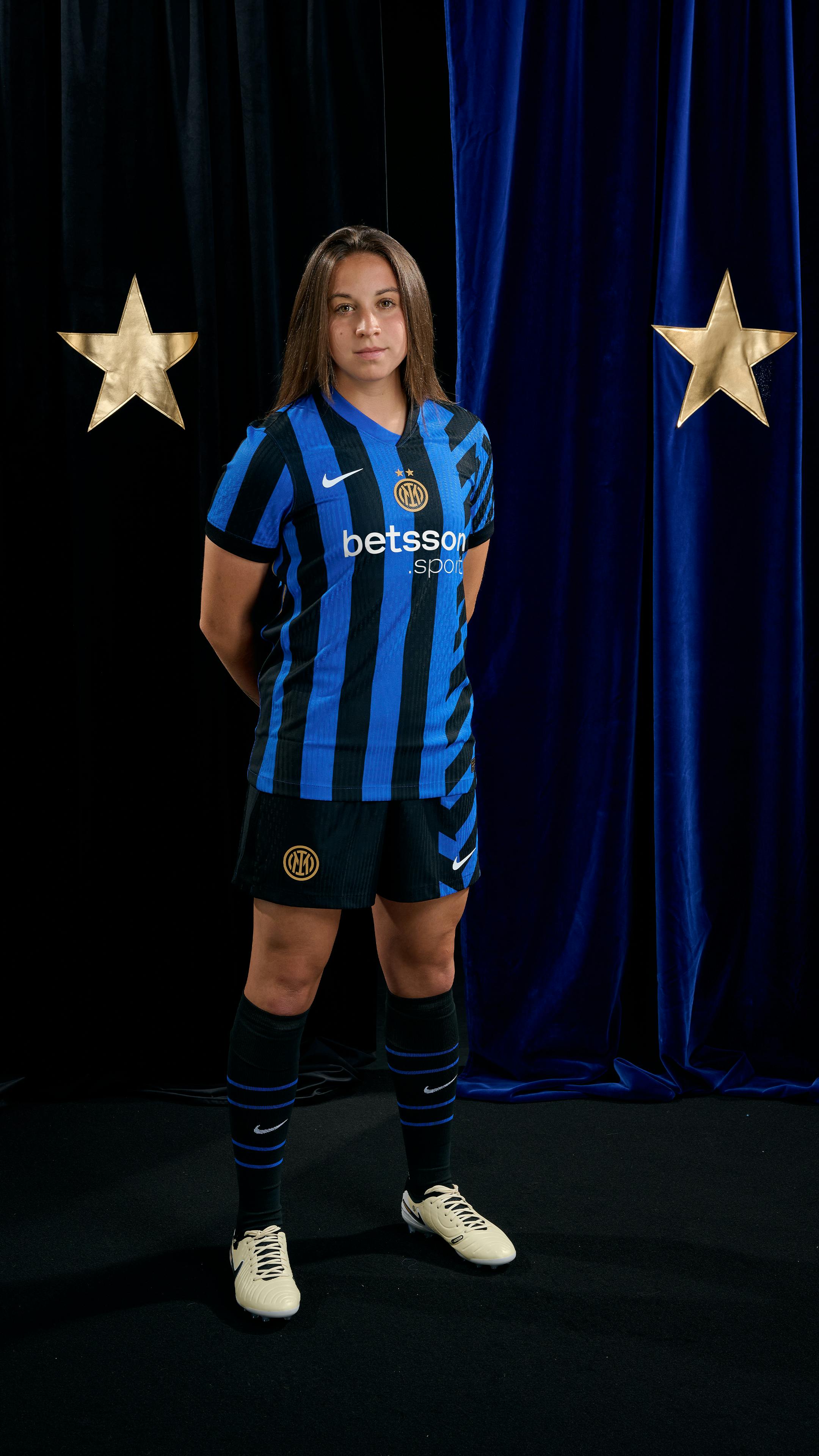 inter-2024-25-home-kit