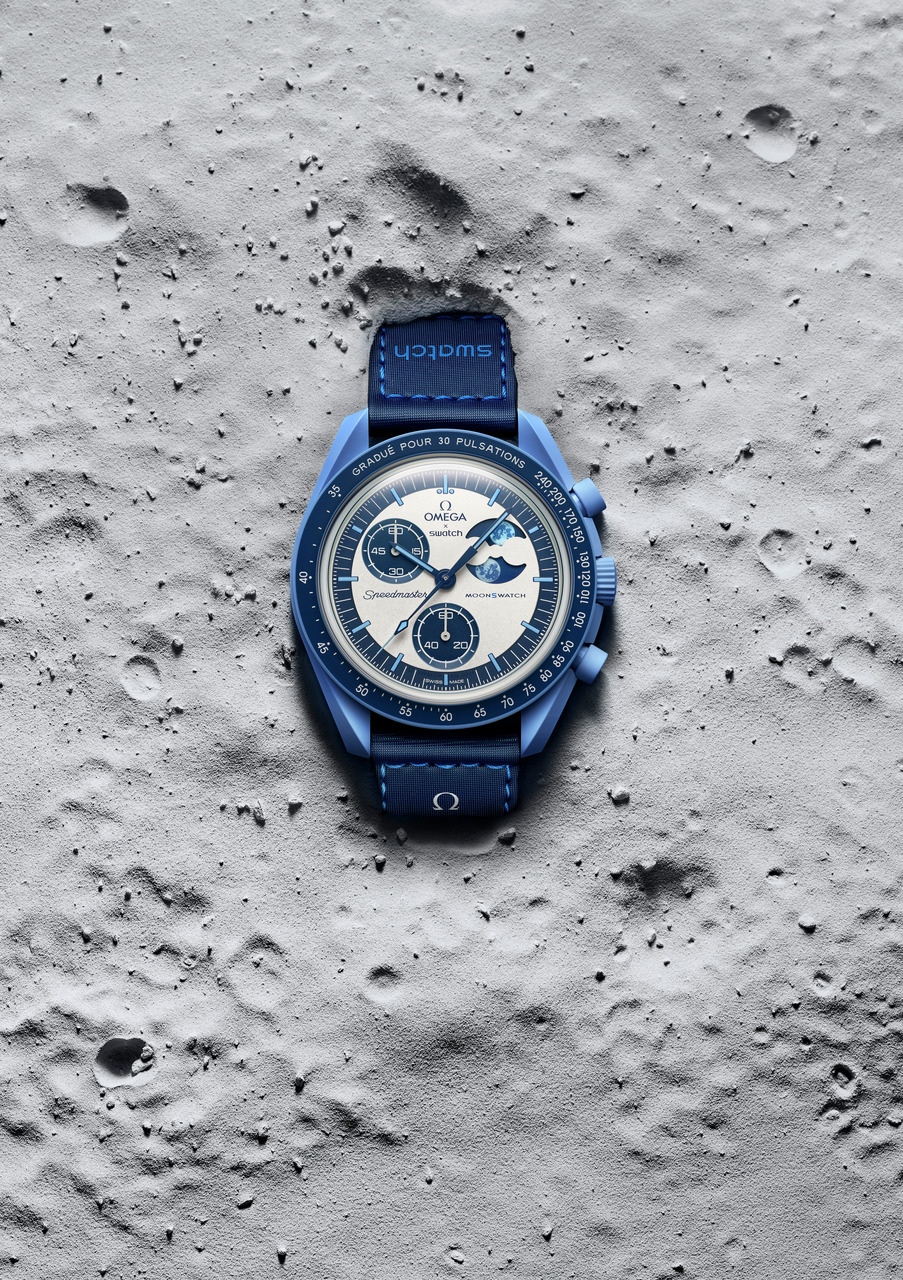Mission to the Super Blue Moonphase MoonSwatch