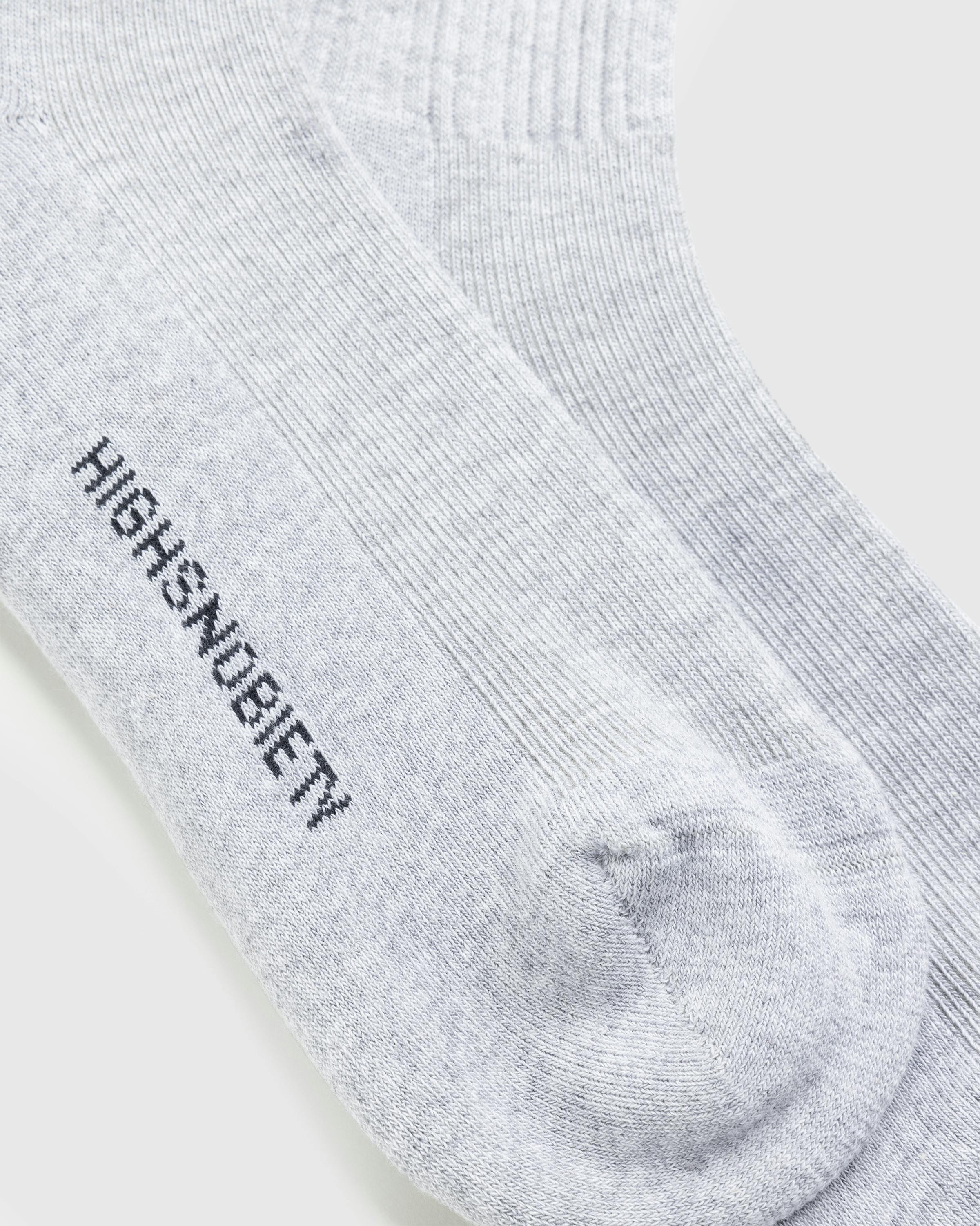 Highsnobiety – Not In New York Socks Grey - Crew - Melange Grey - Image 5