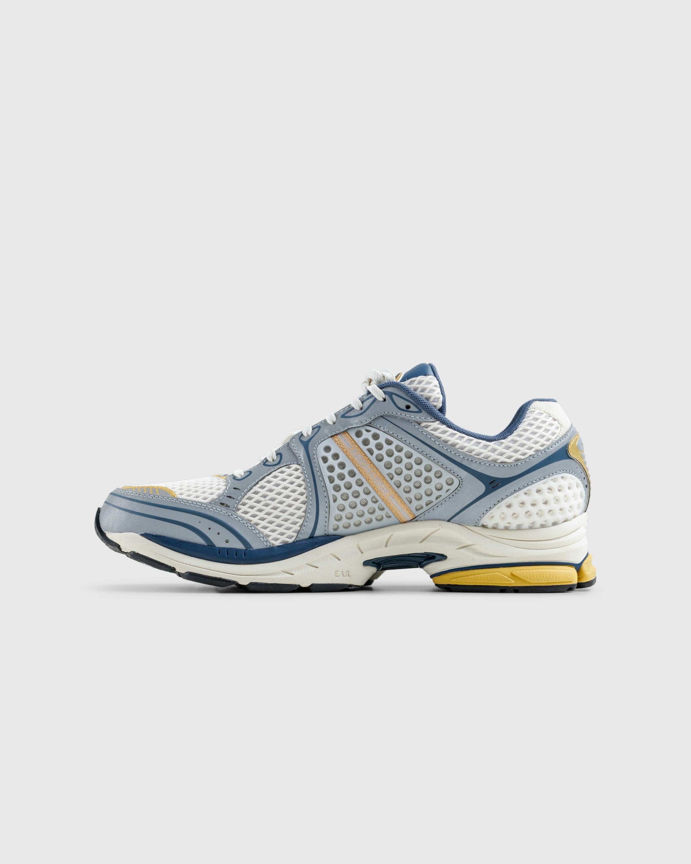 Saucony – ProGrid Triumph 4 Grey/Silver - Low Top Sneakers - Grey - Image 2