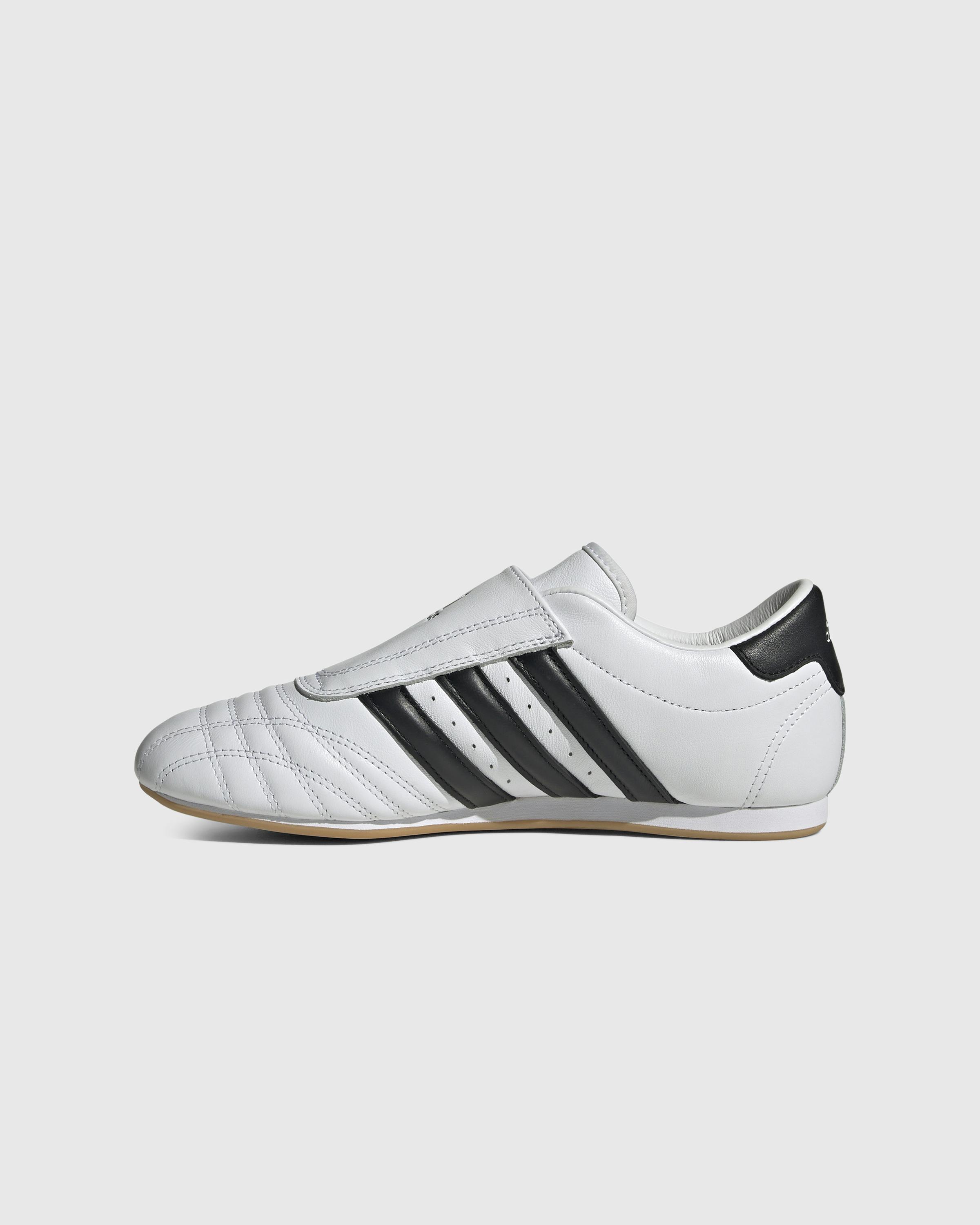 Adidas – Taekwondo W White/Black/Gum - Low Top Sneakers - White - Image 2