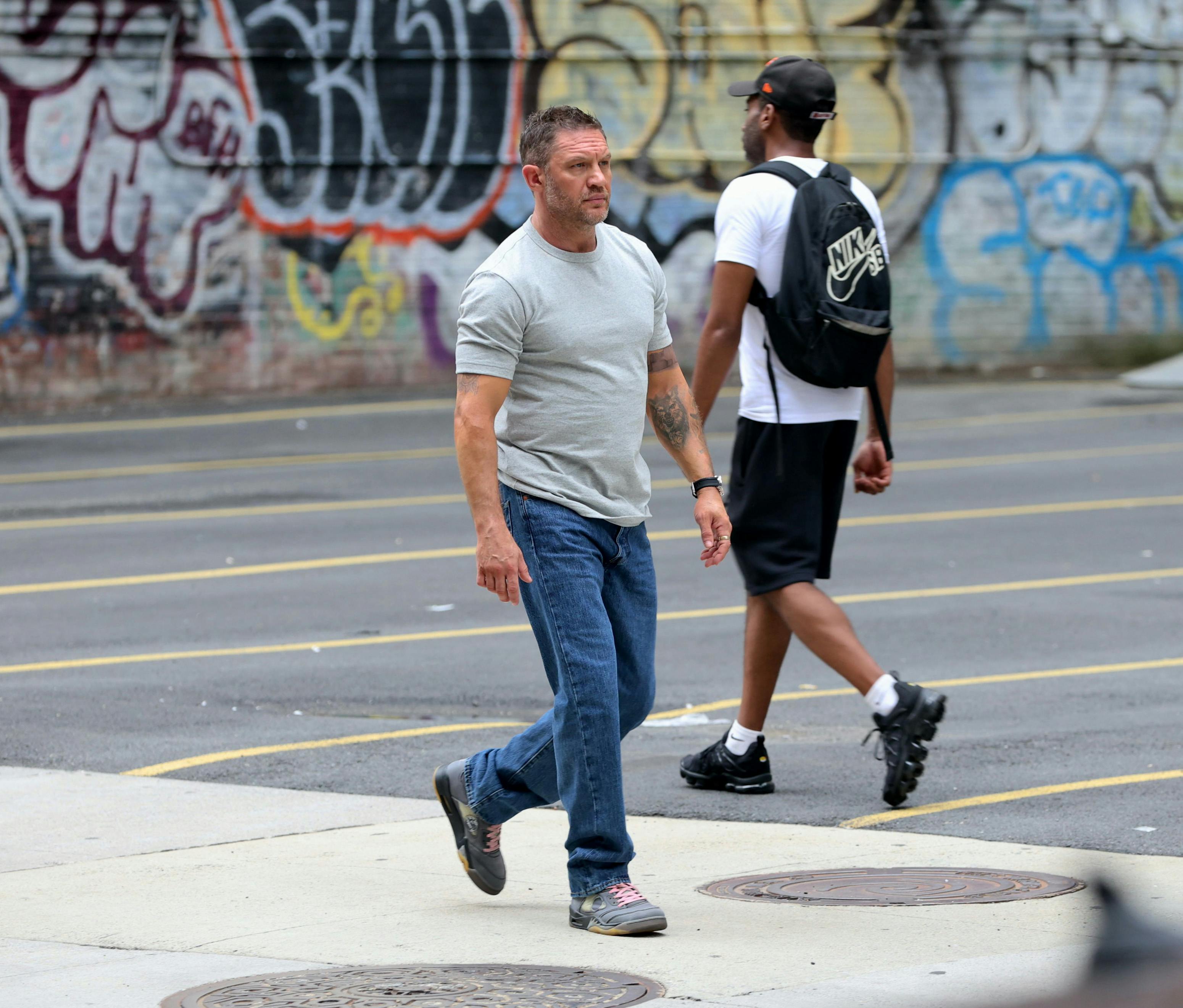 tom hardy off-white jordan 5 sneakers 2024