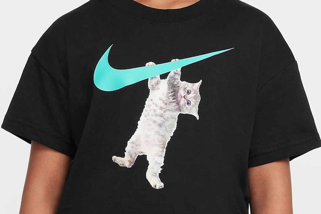 Nike hang in there baby cat on white swoosh black tshirt