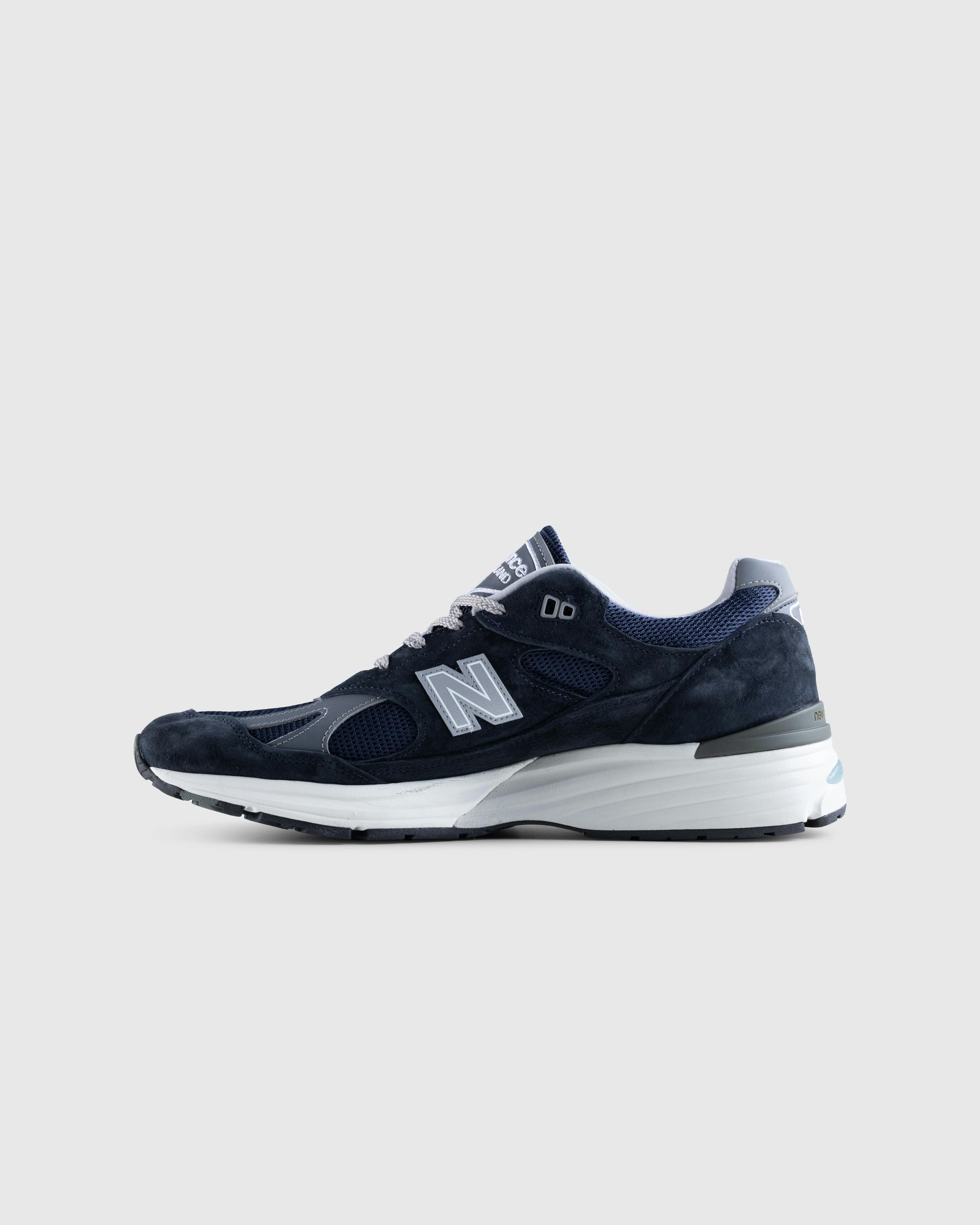 New Balance – Made in UK 991v2 Dark Navy - Low Top Sneakers - Blue - Image 2