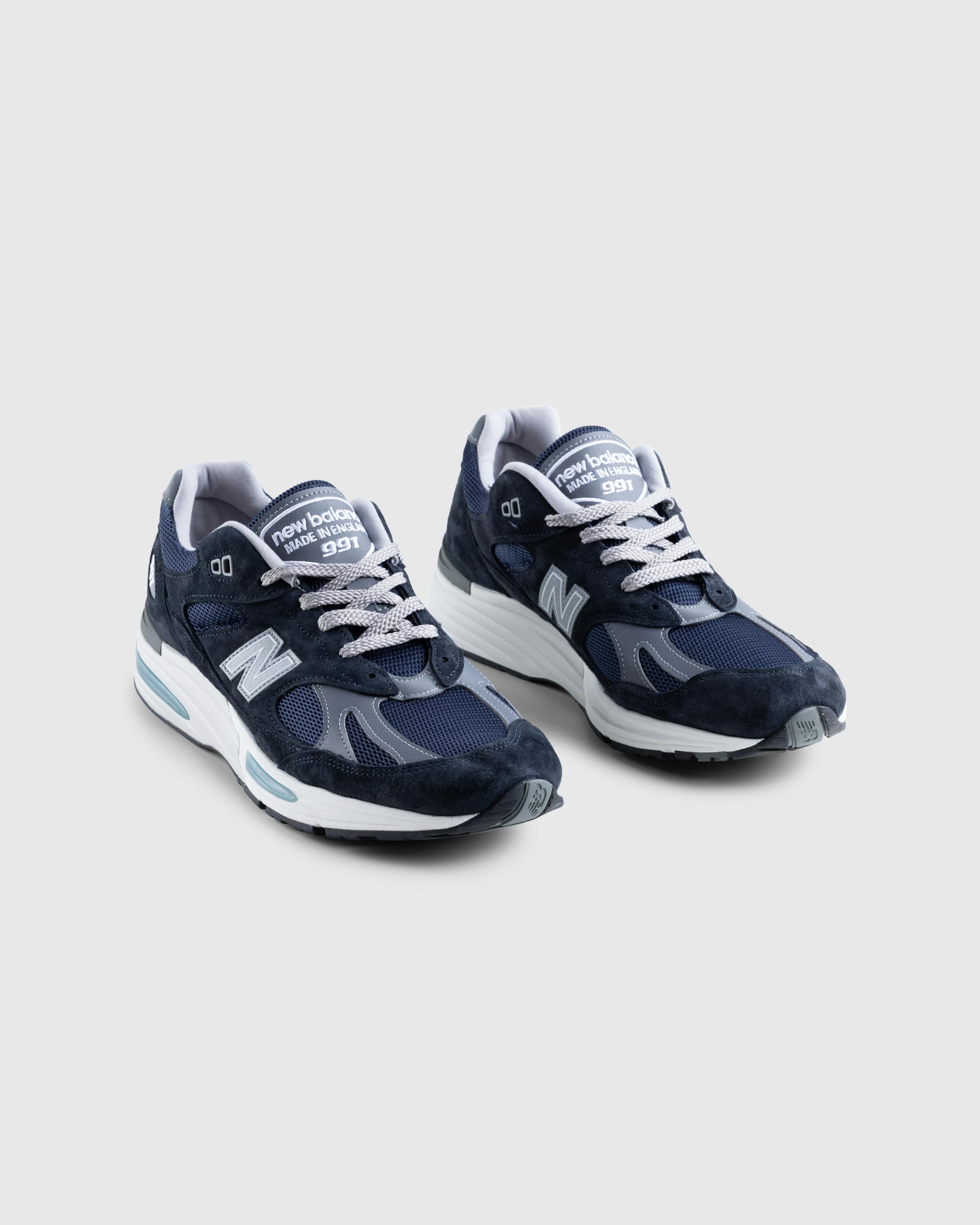 New Balance – Made in UK 991v2 Dark Navy - Low Top Sneakers - Blue - Image 3