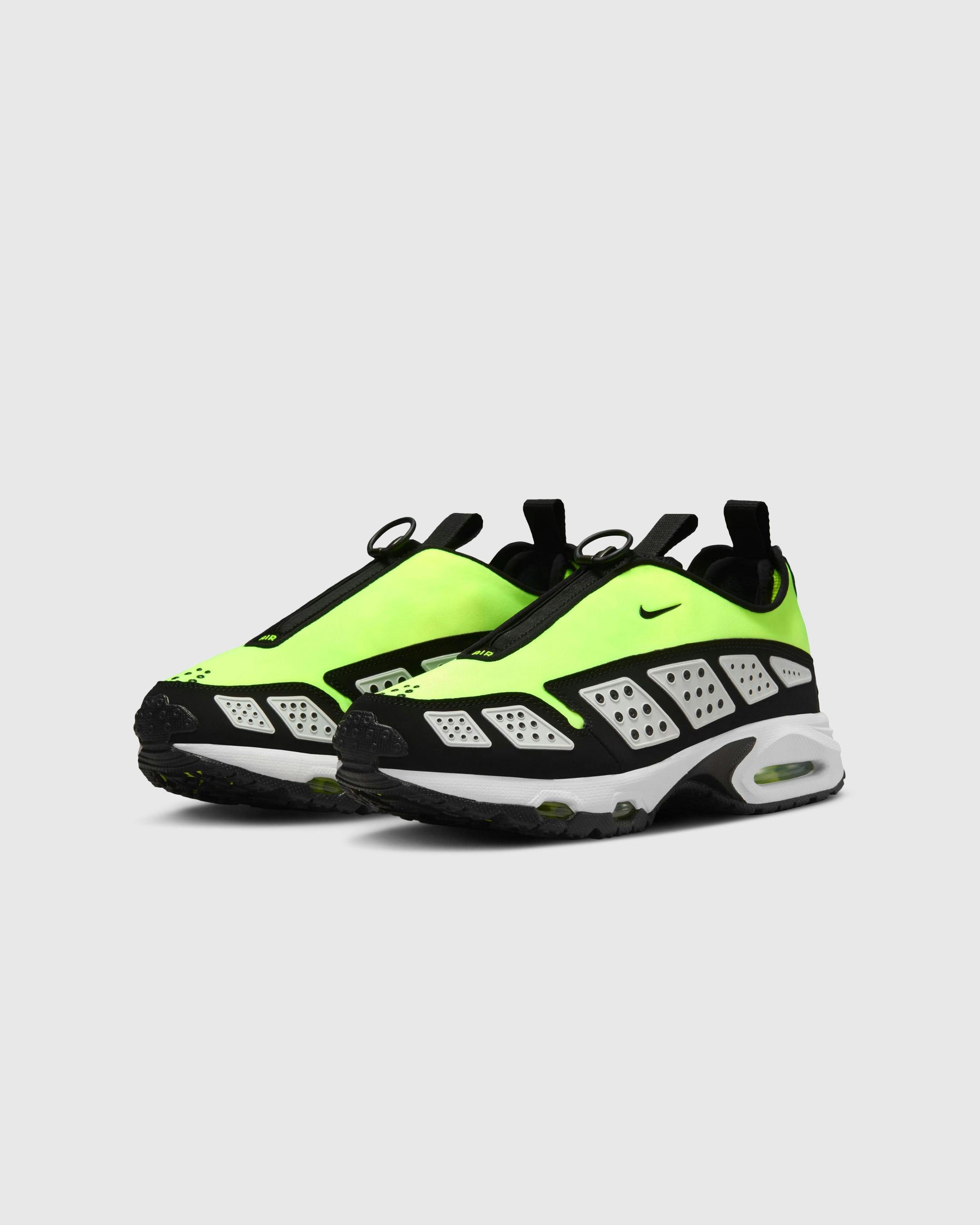 Nike – Air Max SNDR Volt/Black/White - Low Top Sneakers - Green - Image 5