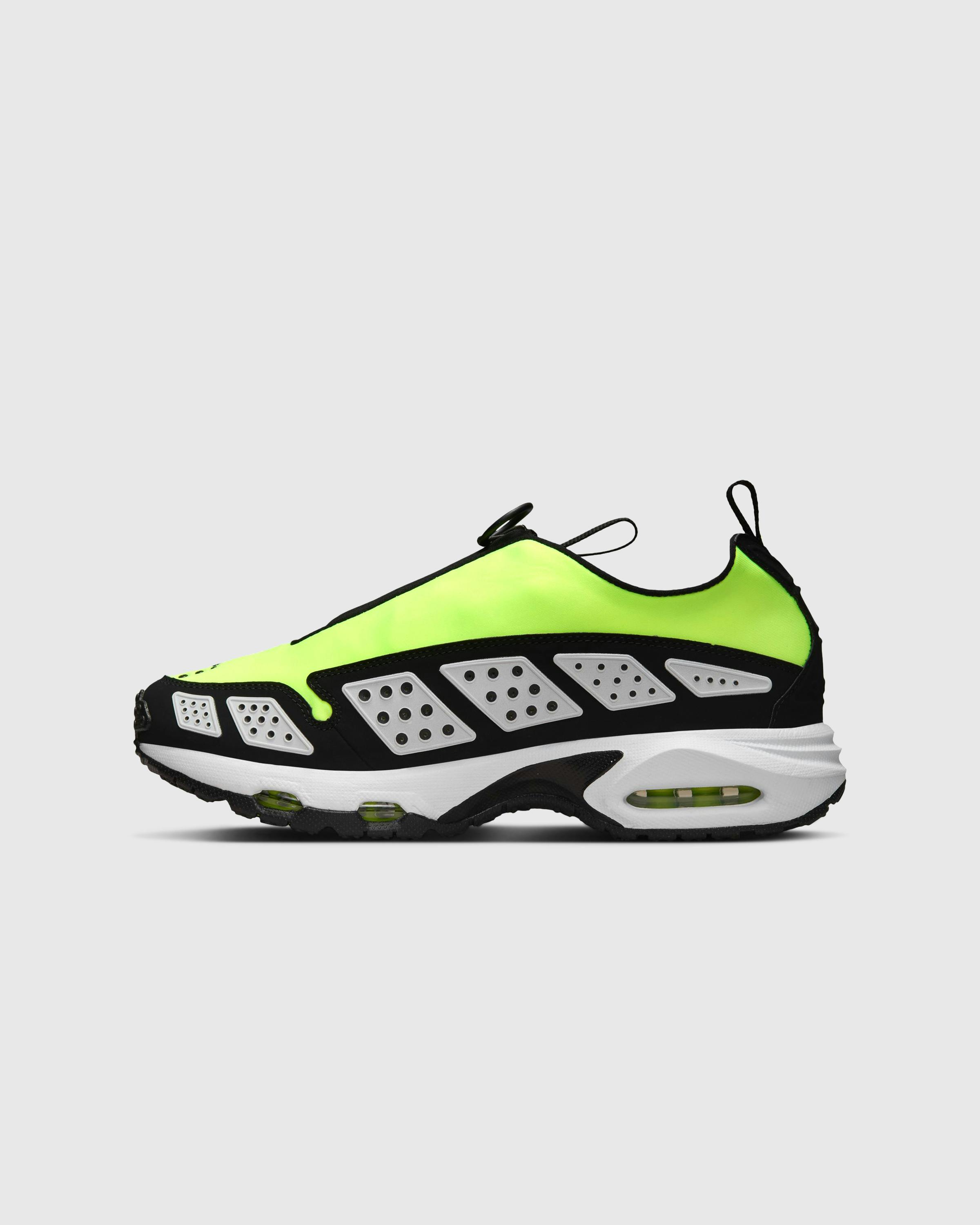 Nike – Air Max SNDR Volt/Black/White - Low Top Sneakers - Green - Image 2