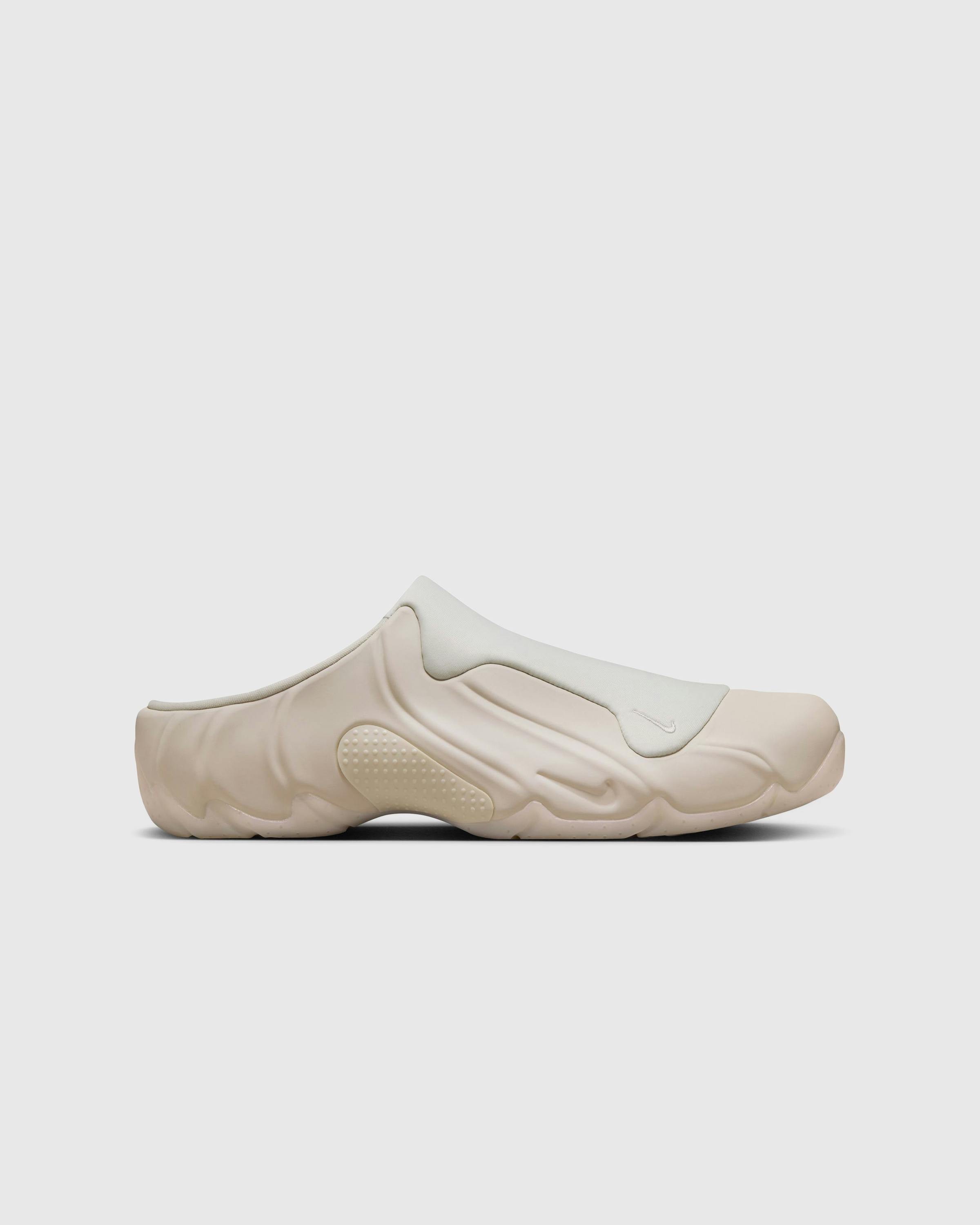 Nike – Clogposite Light Orewood Brown/White - Low Top Sneakers - Beige - Image 1