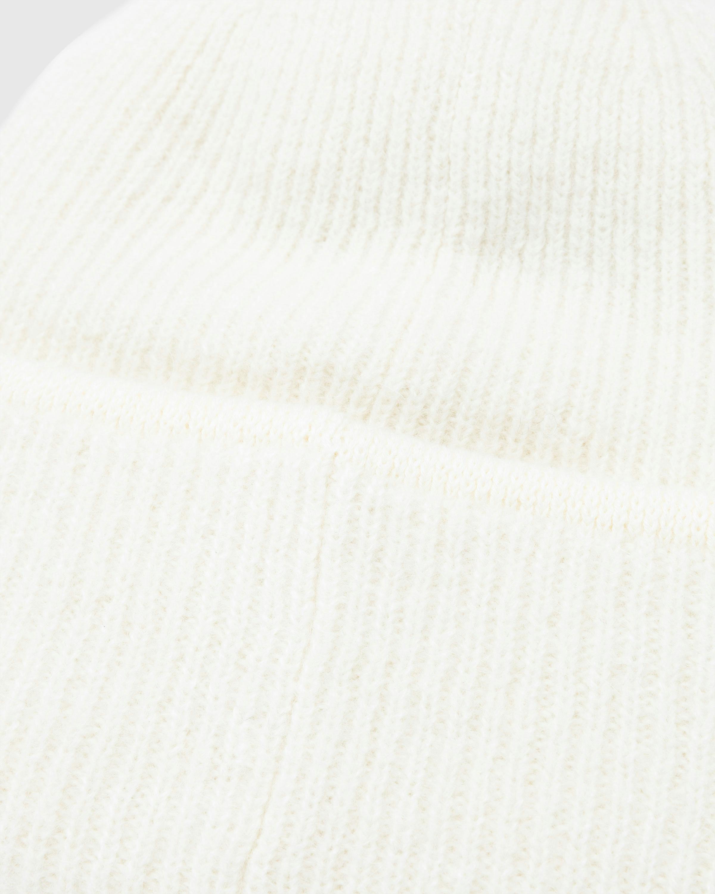 JACQUEMUS – Le Bonnet Grosgrain Off-White - Beanies - White - Image 5