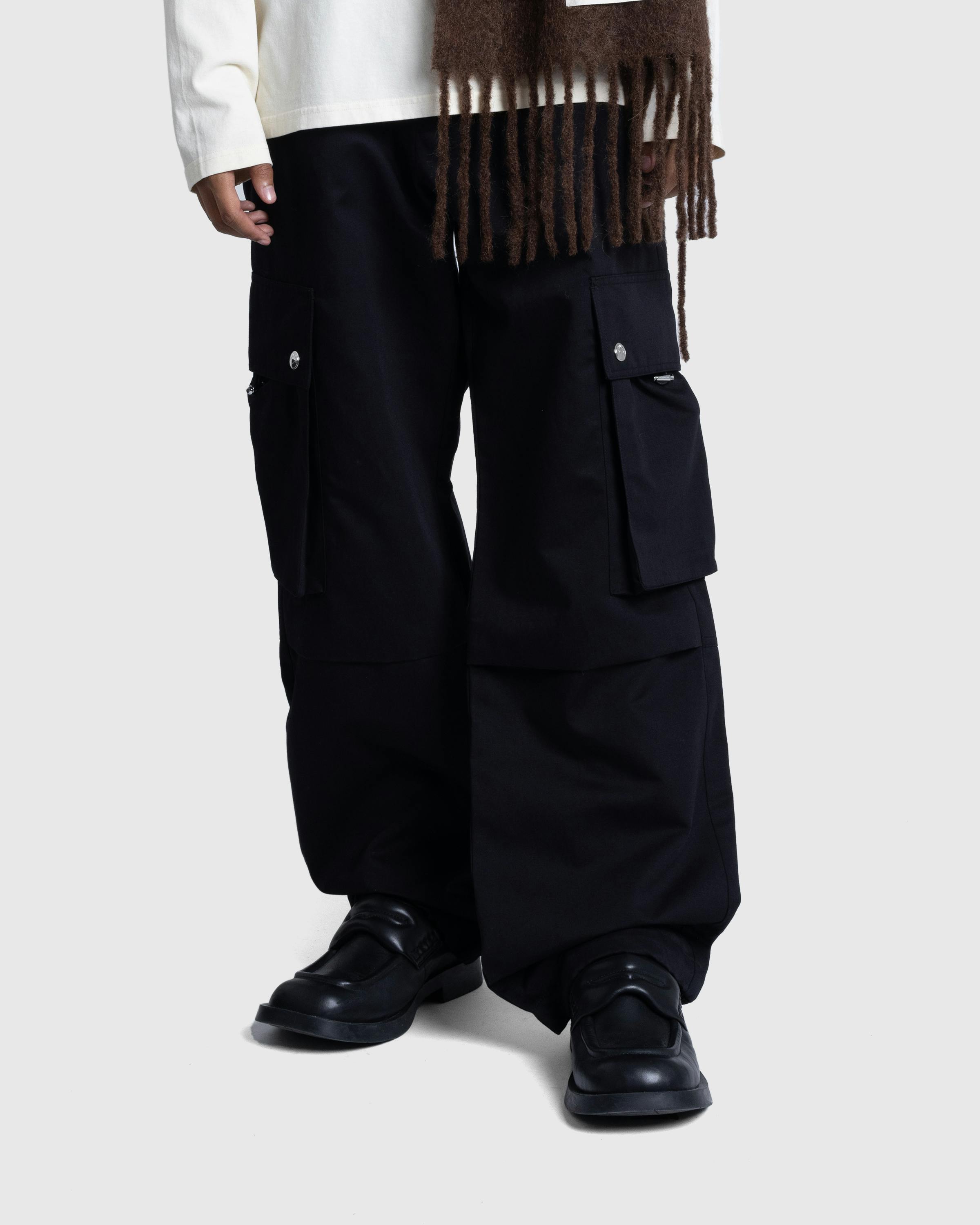 JACQUEMUS – Le Cargo Black - Cargo Pants - Black - Image 2