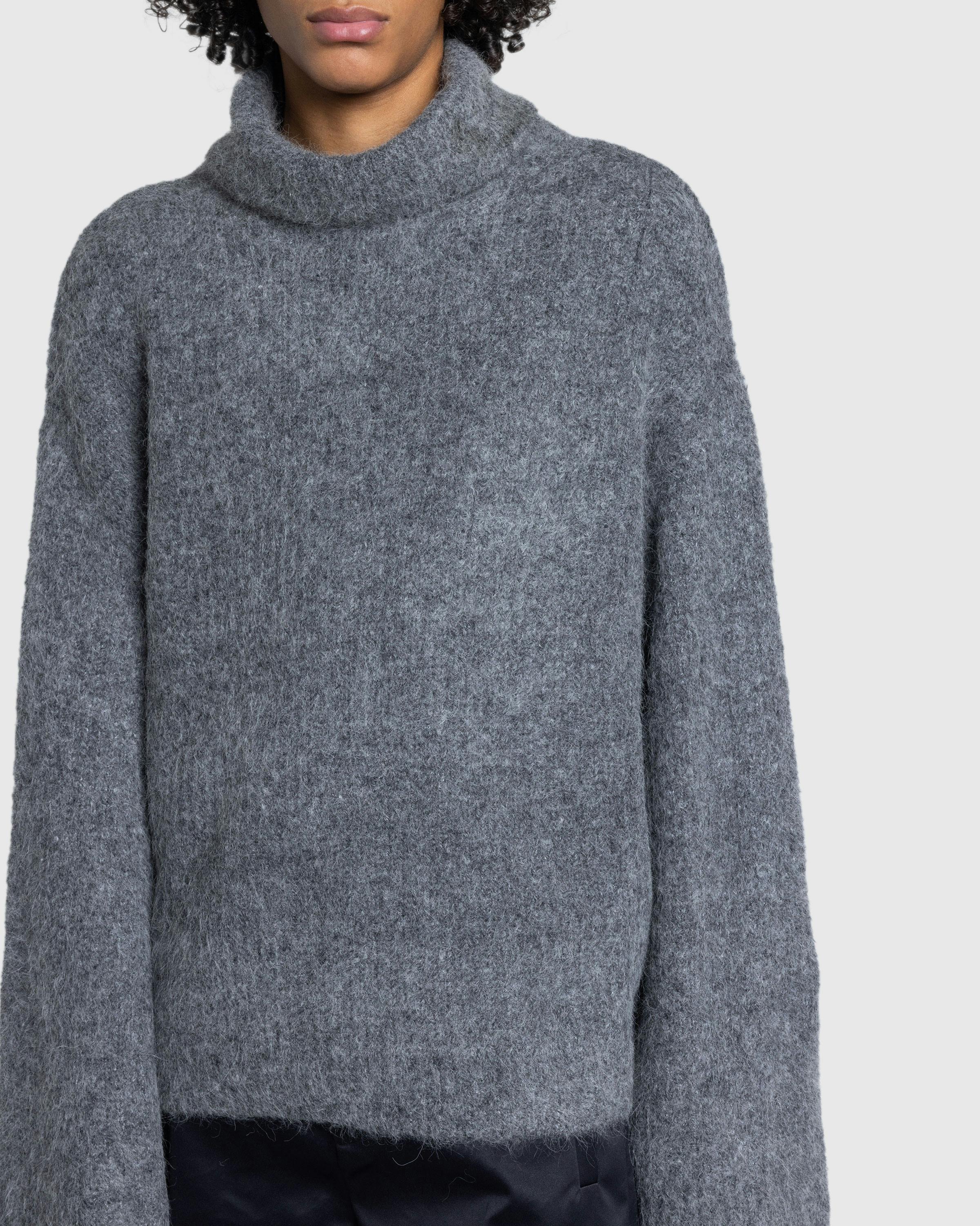 Entire Studios – Lute Knit Sweater Smoke - Crewnecks - Grey - Image 4