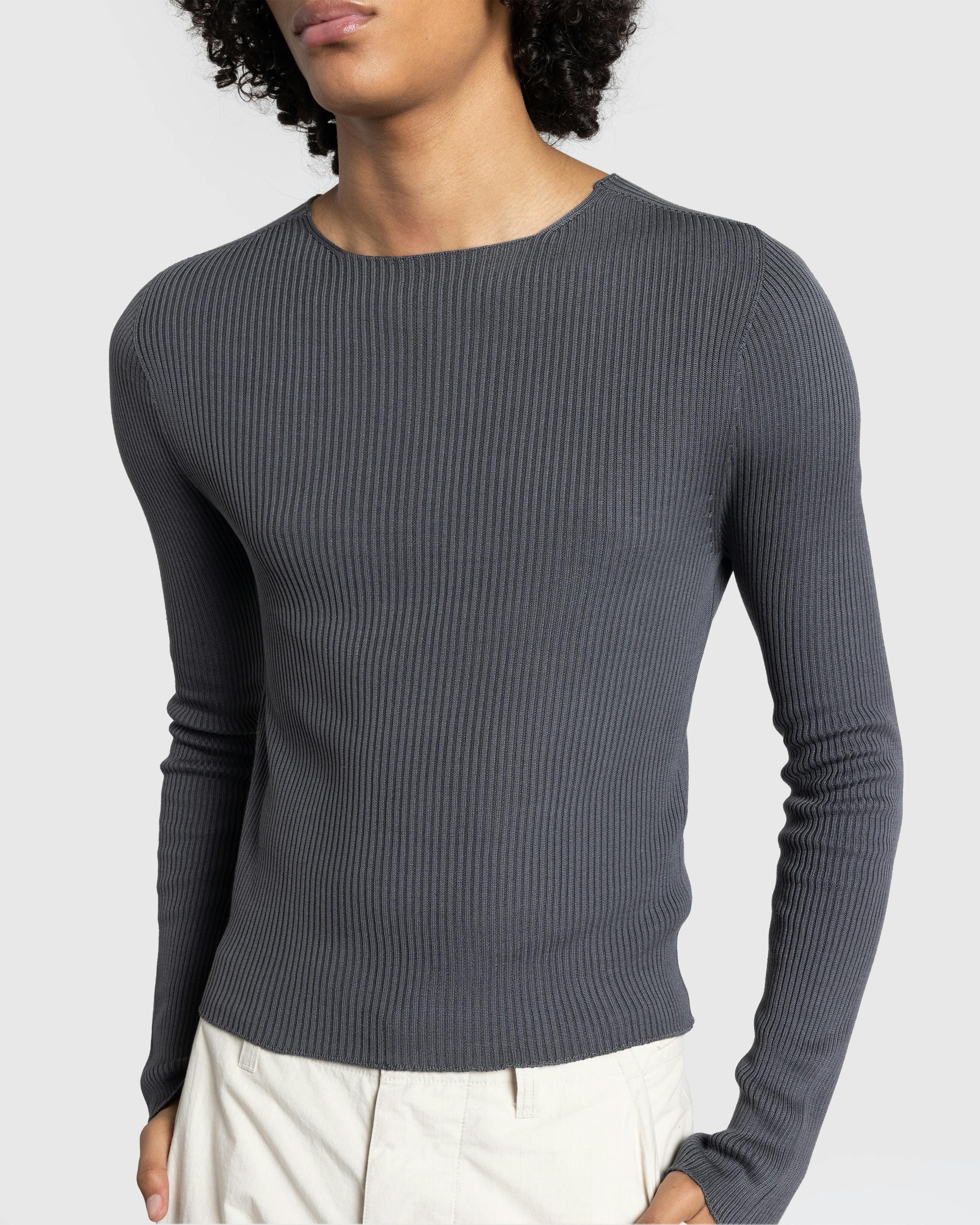 Rier – Round Neck Sweater Castlerock Knit Grey - Crewnecks - Grey - Image 4