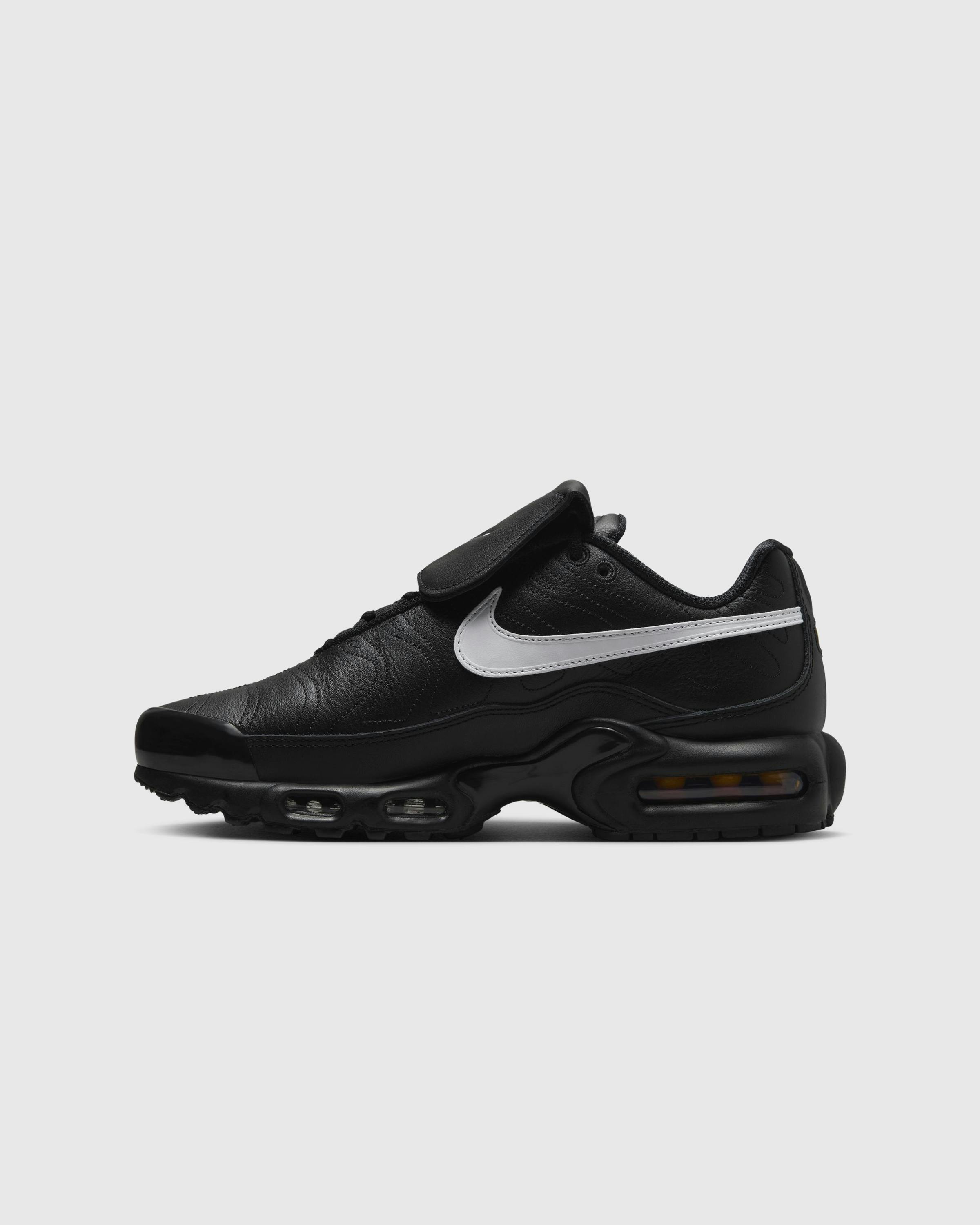 Nike – ISPA W Air Max Plus Black/White - Low Top Sneakers - Black - Image 2