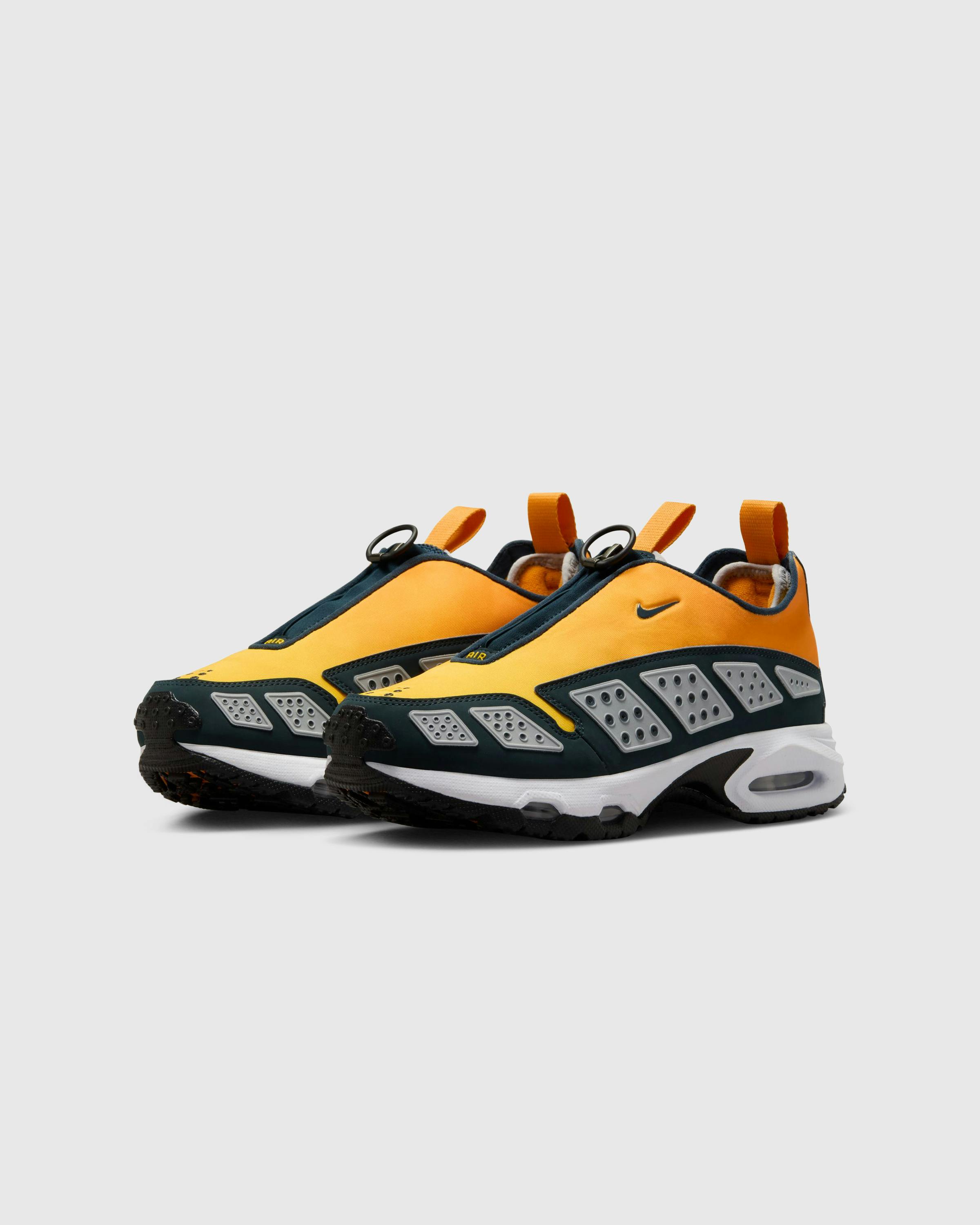 Nike – Air Max SNDR Canyon Gold/Deep Ocean-LT Smoke Grey - Low Top Sneakers - Orange - Image 3