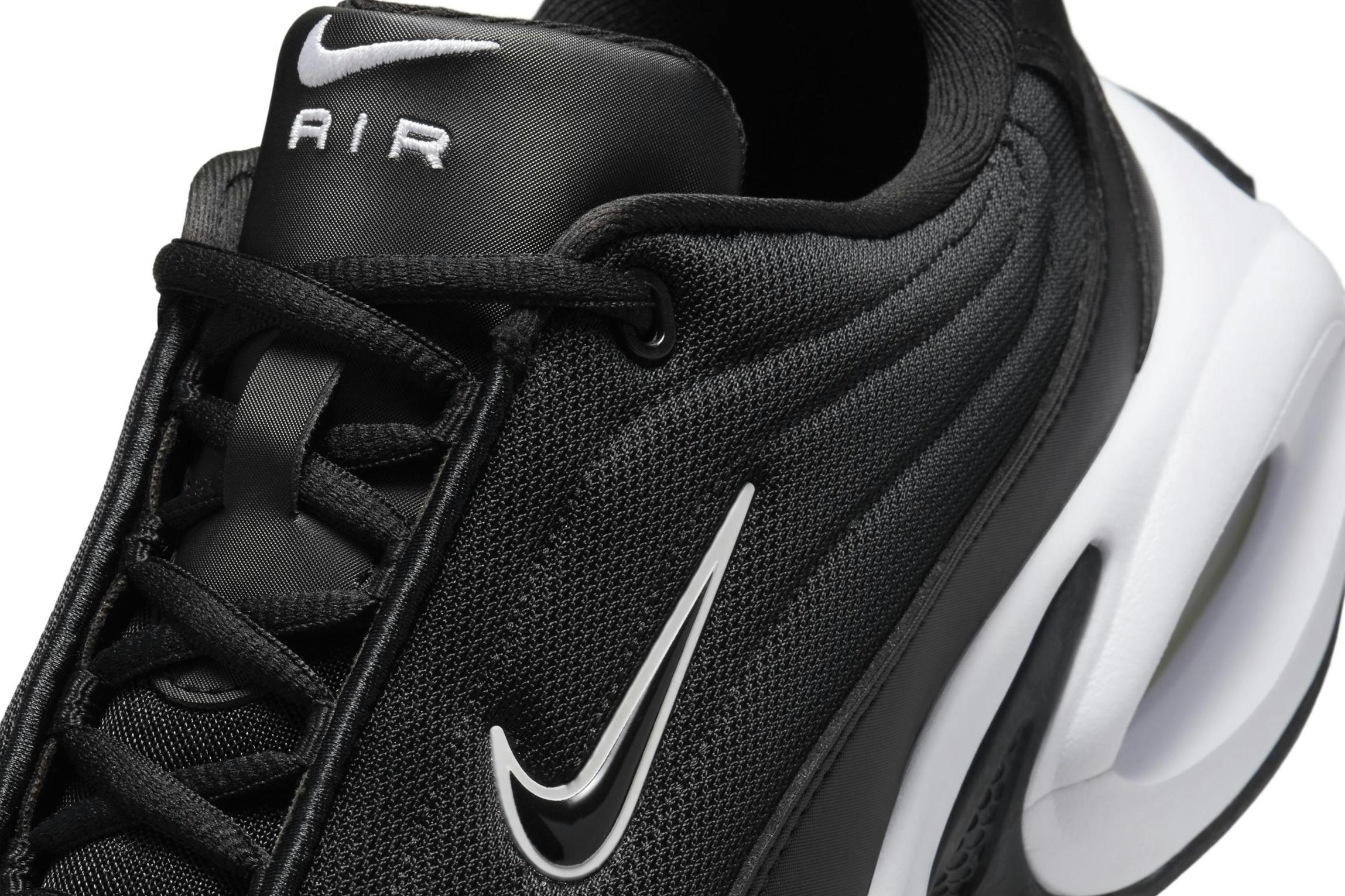 Nike's Chunk-ful Air Max Portal Shoes Just Quietly Landed