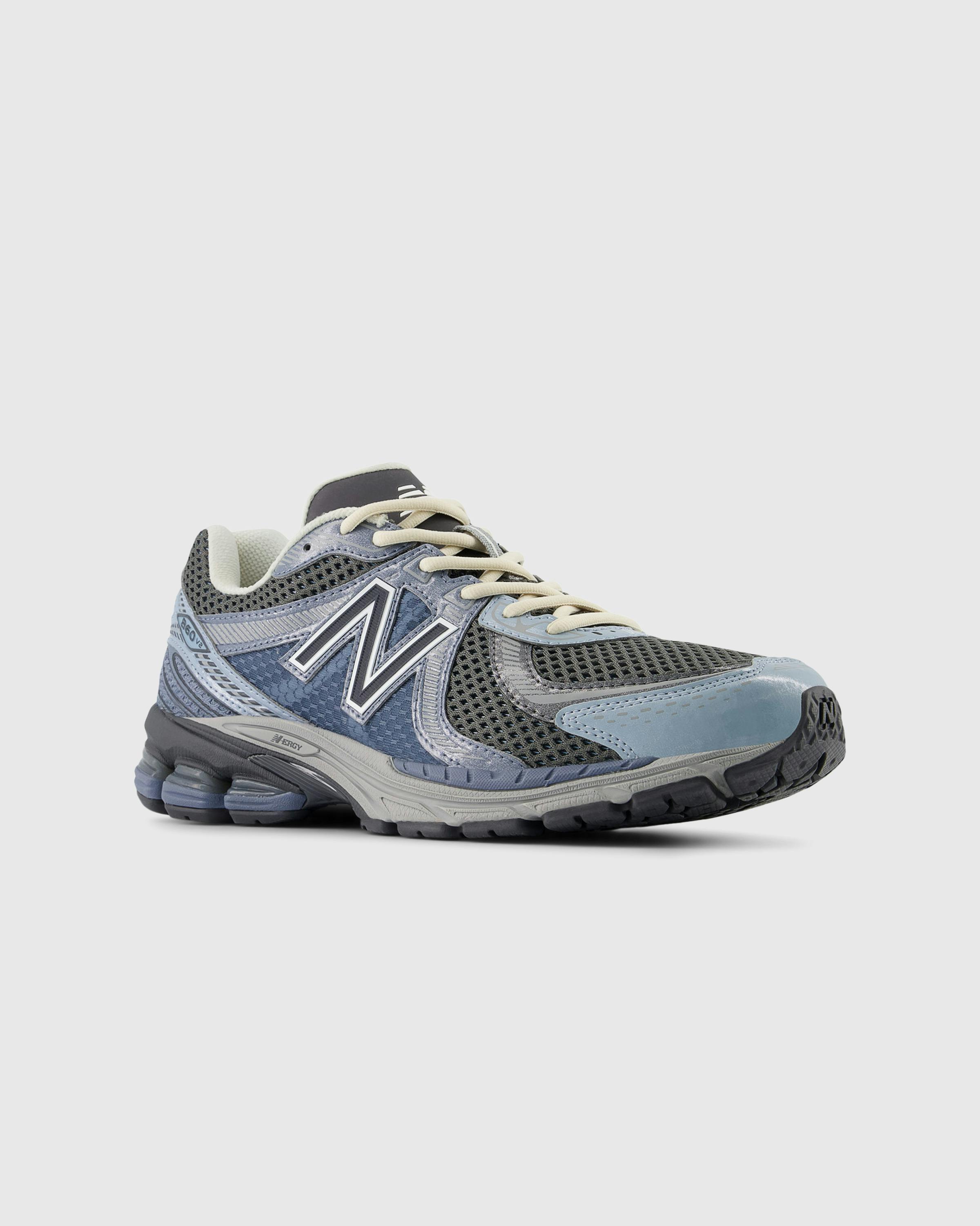 New Balance – 860v2 Arctic Grey - Low Top Sneakers - Grey - Image 5