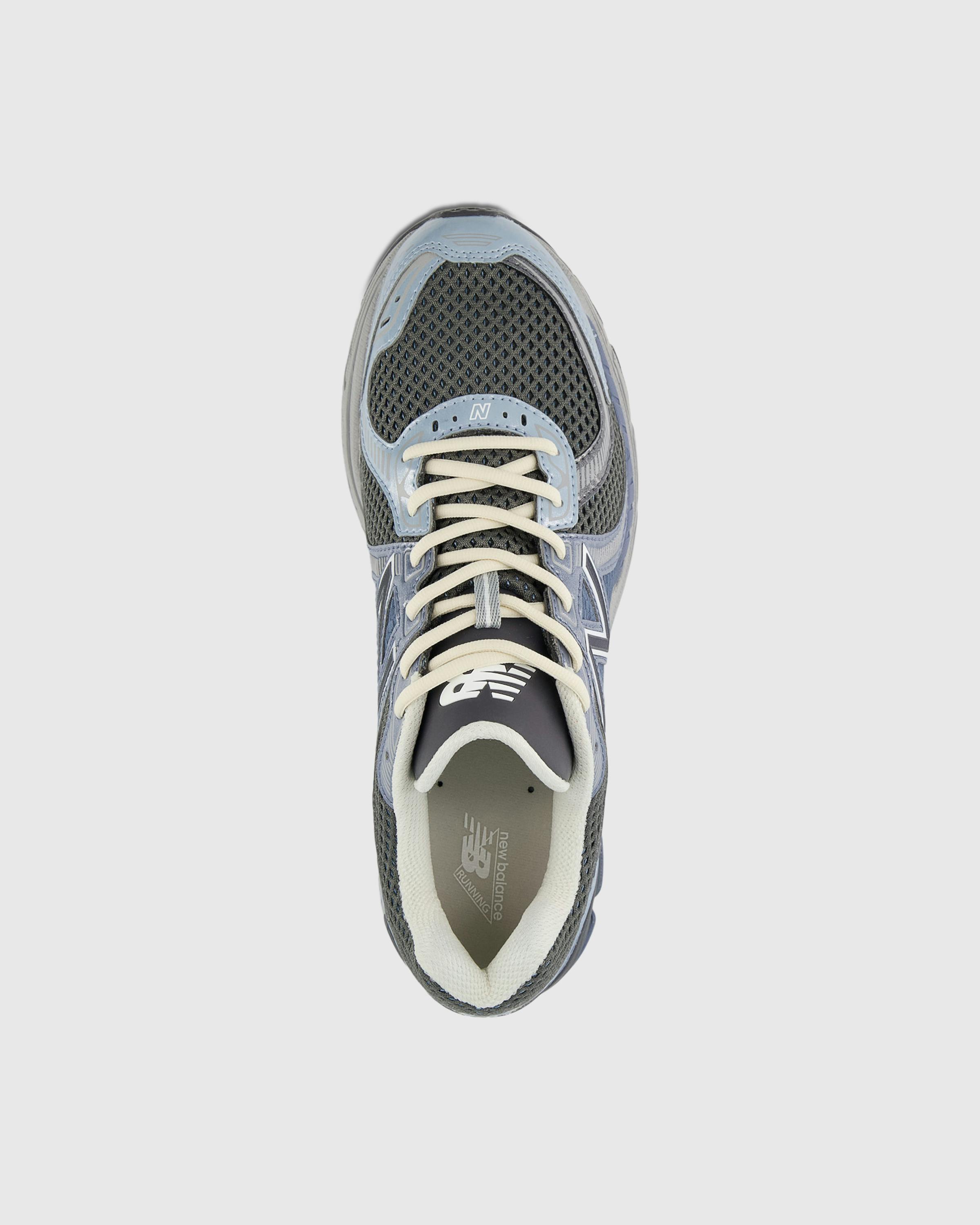 New Balance – 860v2 Arctic Grey - Low Top Sneakers - Grey - Image 3