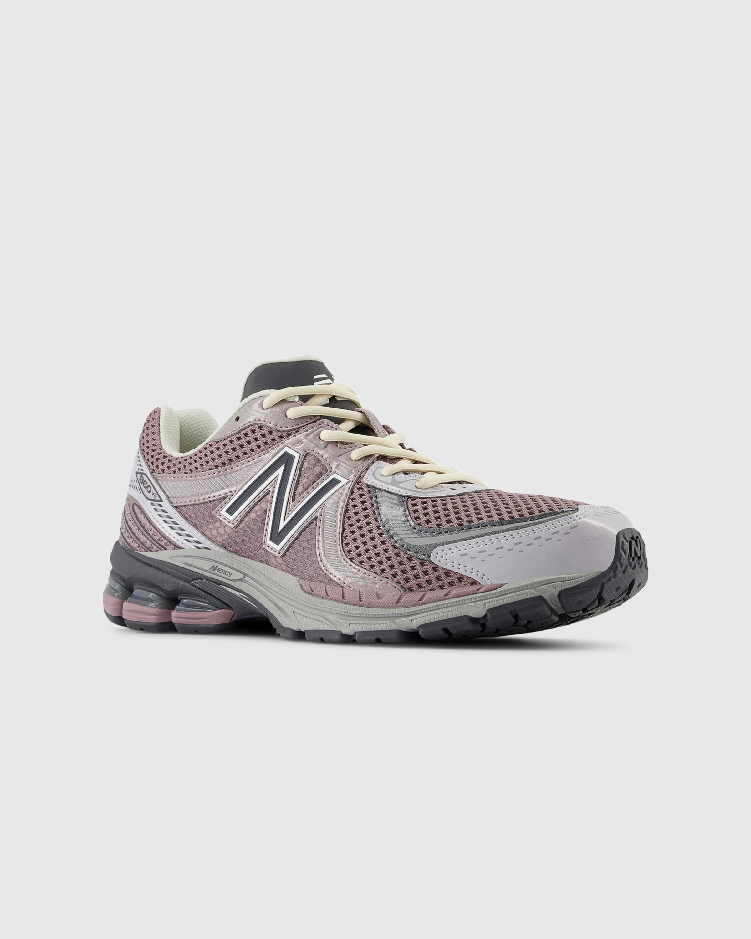 New Balance – 860v2 Ice Wine - Low Top Sneakers - Pink - Image 5