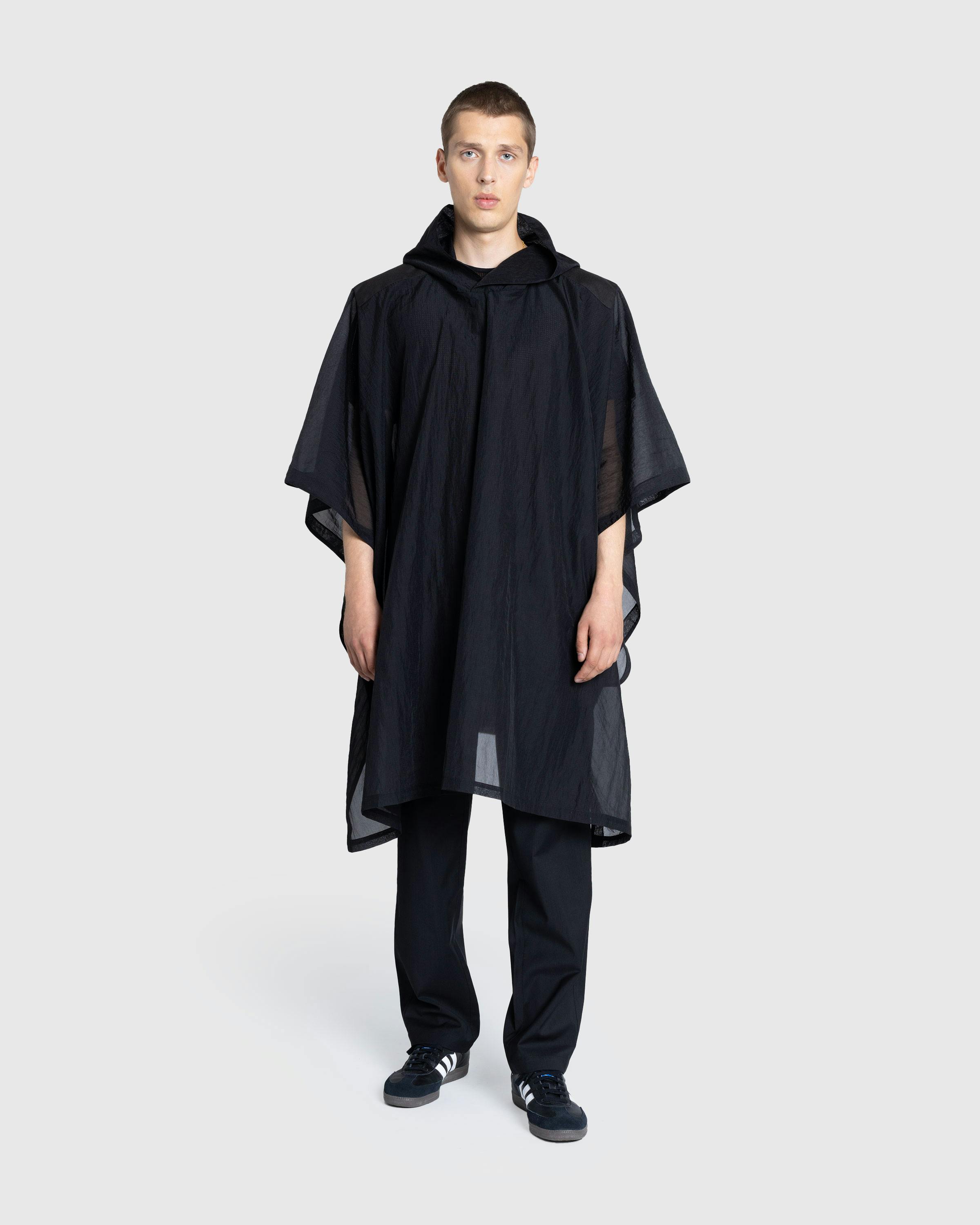 Olly Shinder – Poncho With Cordura Yoke Black - Ponchos - Black - Image 2