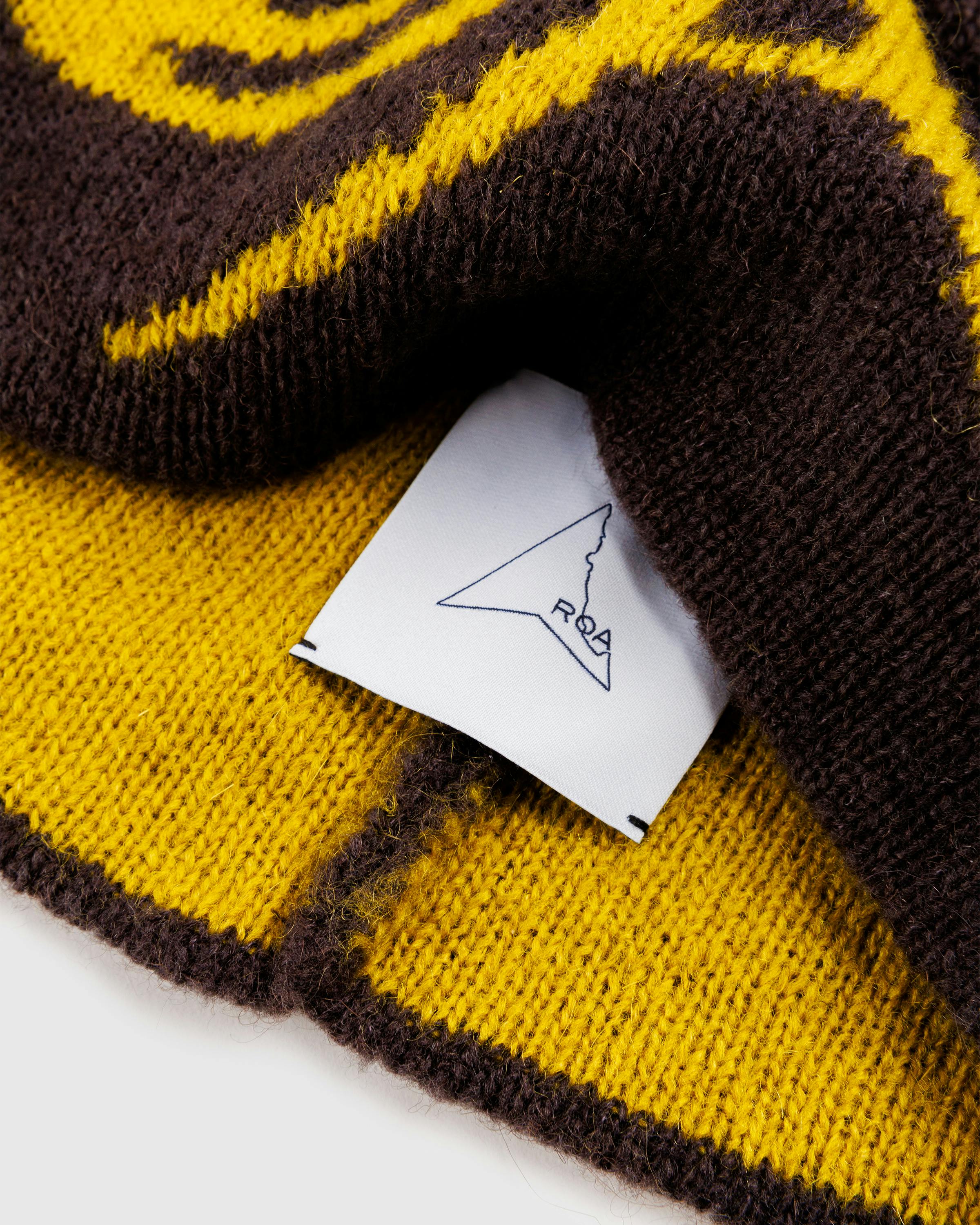 ROA – Graphic Beanie Brown Yellow - Beanies - Brown - Image 5