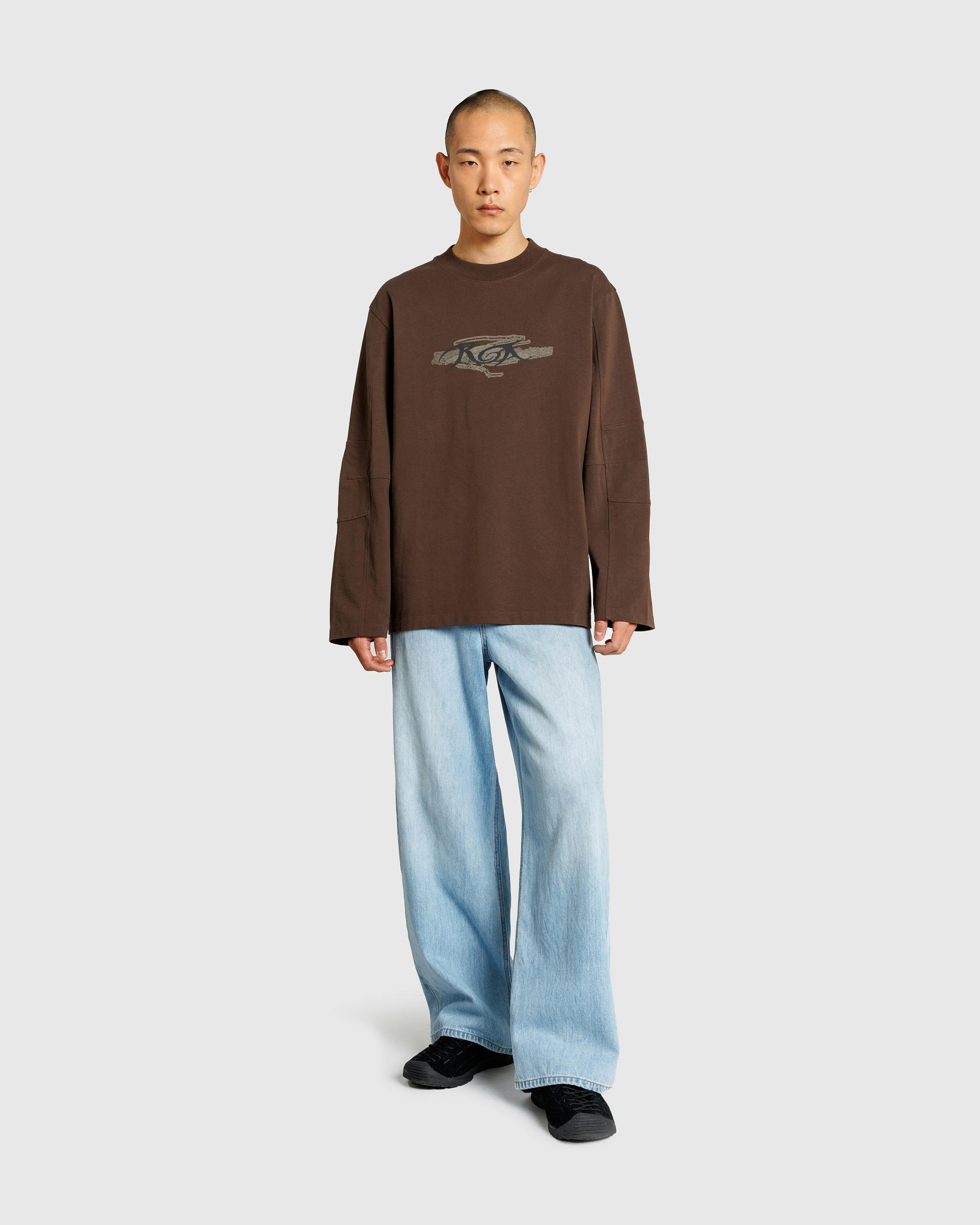 ROA – Long Sleeve Graphic Demitasse - Longsleeves - Brown - Image 3