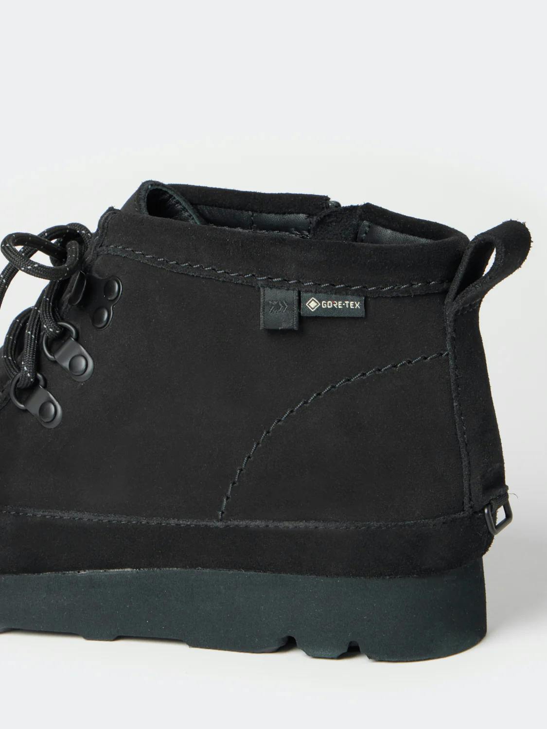 clarks-wallabee-gore-tex-daiwa-pier-39