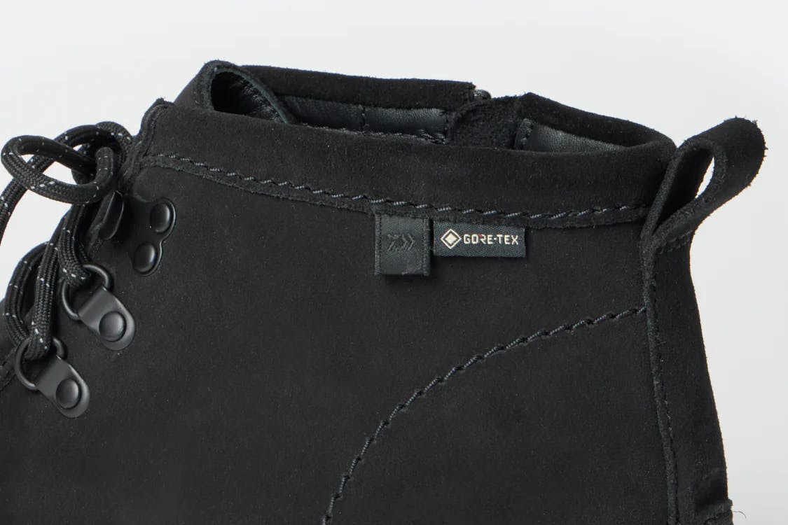 clarks-wallabee-gore-tex-daiwa-pier-39